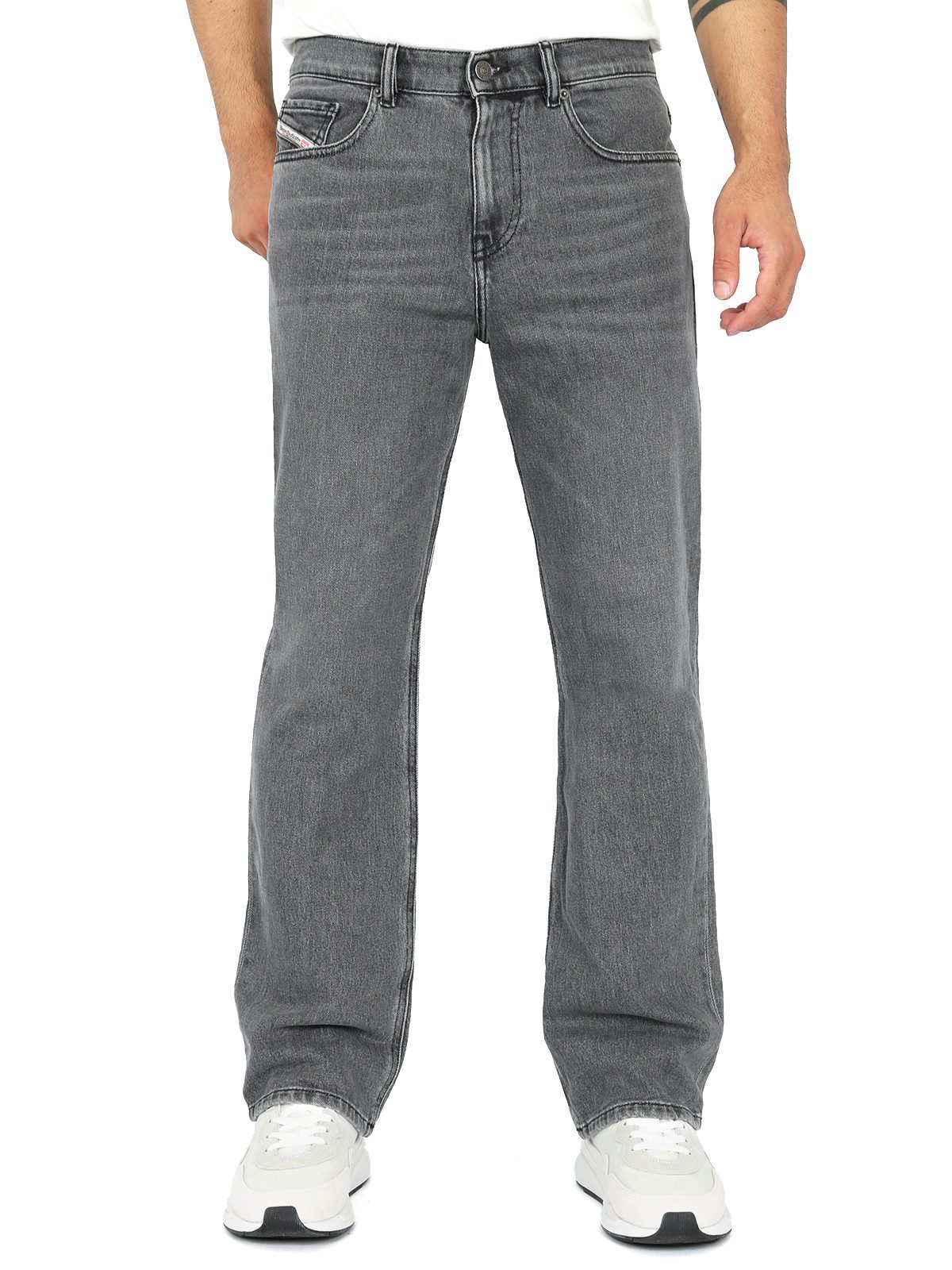 Diesel Bootcut-Jeans schmale, ausgestellte Beinform - günstig online kaufen