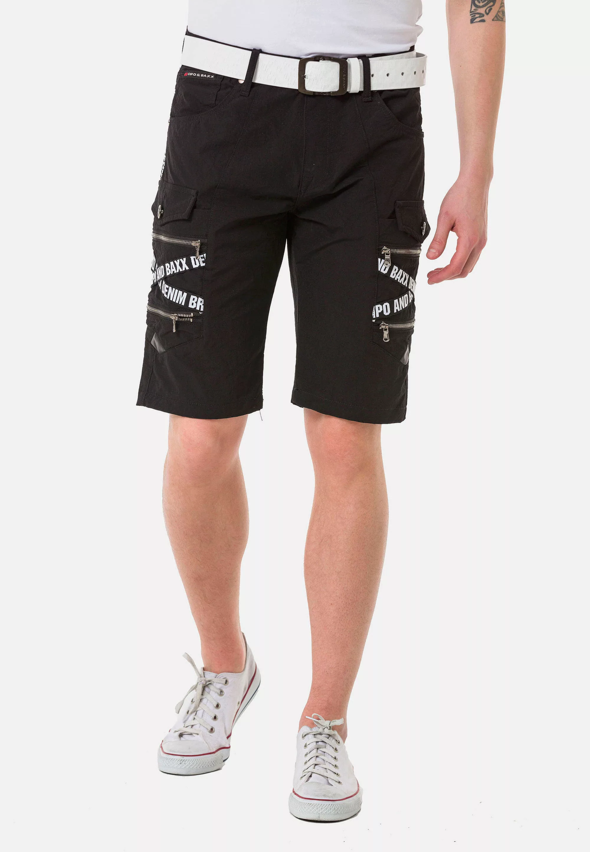 Cipo & Baxx Shorts, mit trendigen Cargotaschen günstig online kaufen