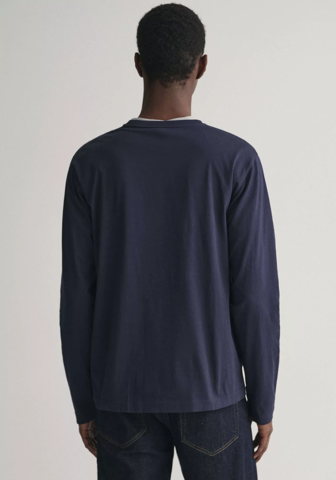Gant Langarmshirt "REG SHIELD LS T-SHIRT", mit Logostickerei auf der Brust günstig online kaufen