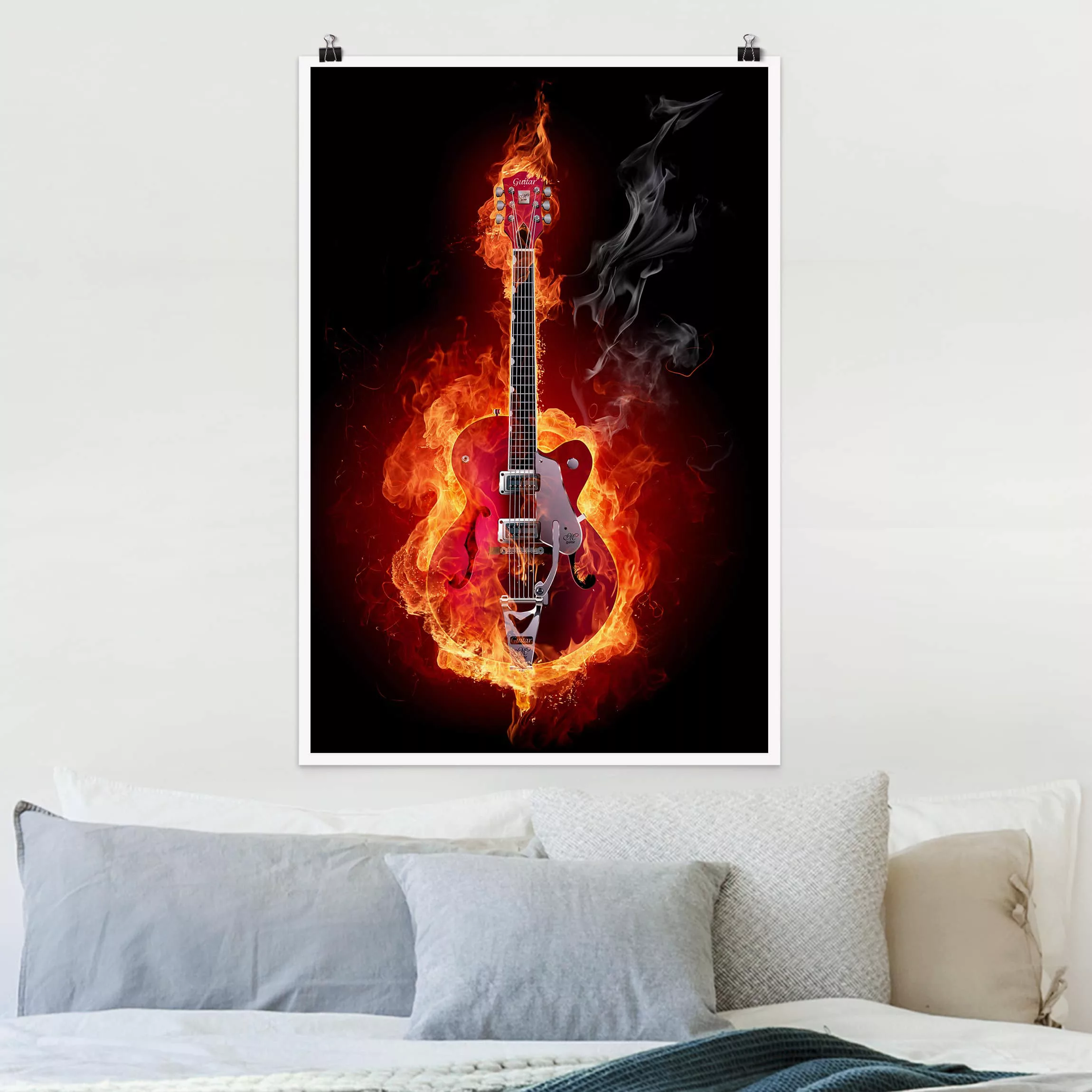 Poster - Hochformat Gitarre in Flammen günstig online kaufen