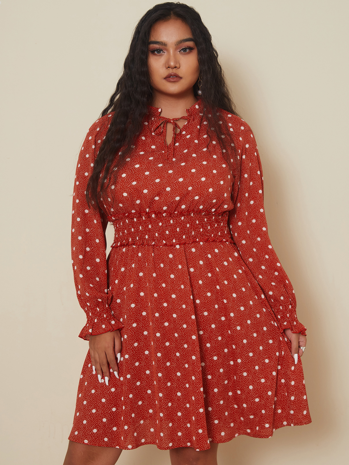YOINS Plus Größe Rundhalsausschnitt Polka Dot Bindedesign Lange Ärmel Kleid günstig online kaufen