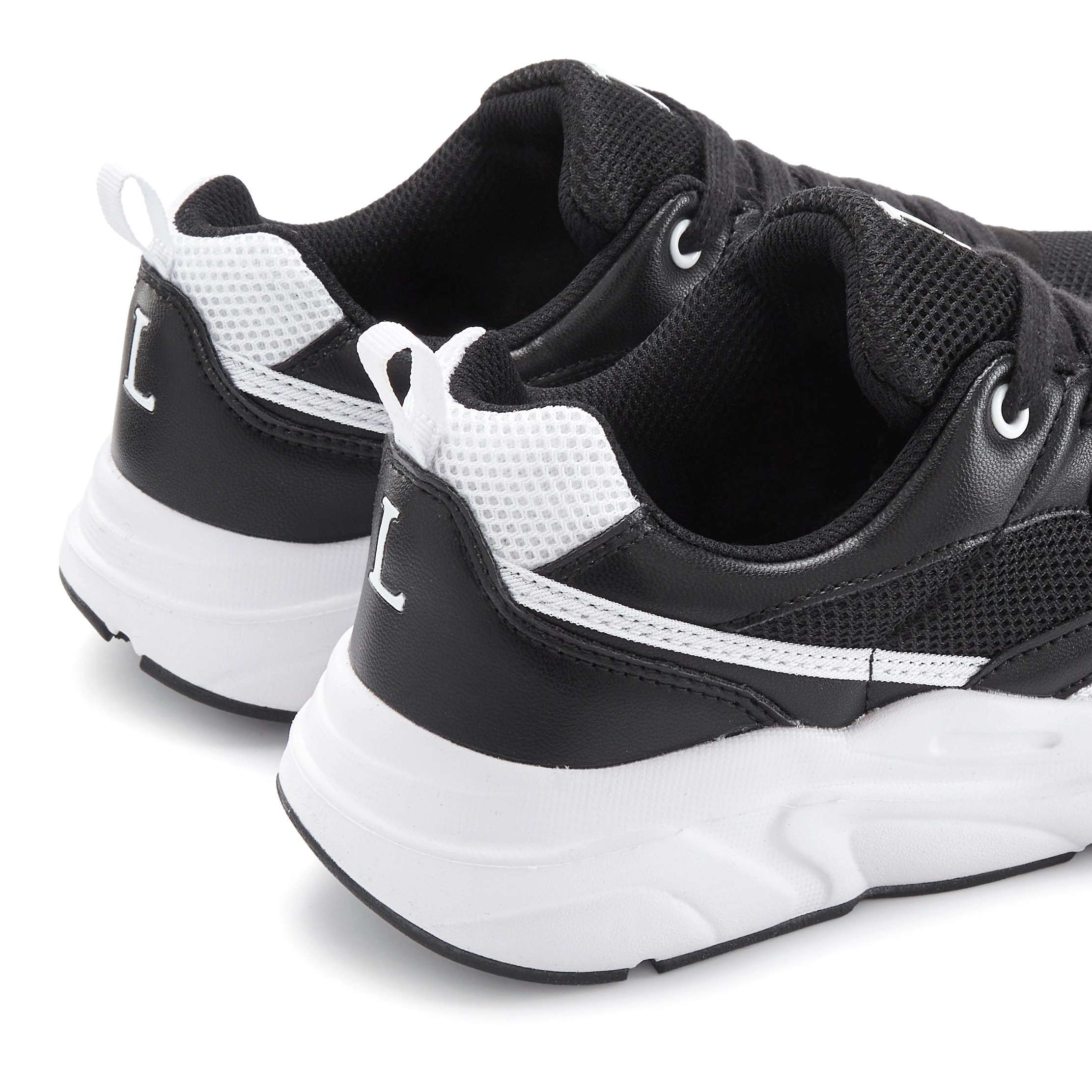 LASCANA Sneaker, mit ultraleichter Chunky-Sohle, Schnürhalbschuh, Freizeits günstig online kaufen