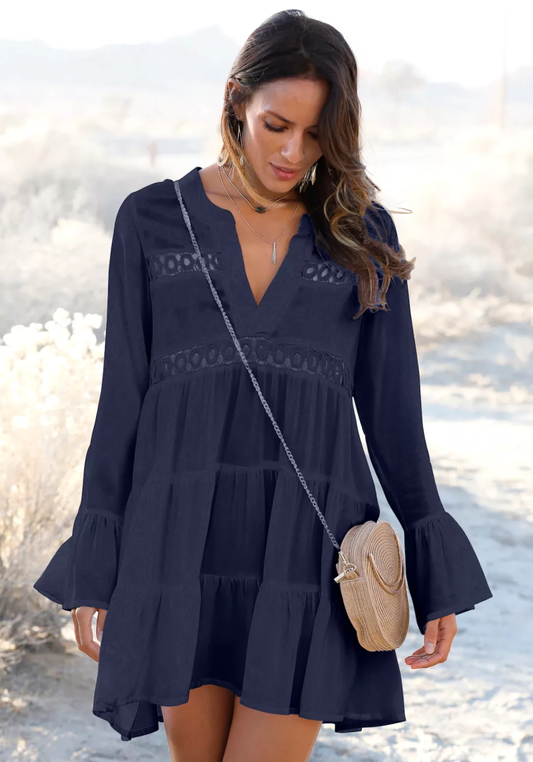 LASCANA Longbluse, mit Spitzeneinsätzen, Blusenkleid, Tunika, sommerlich günstig online kaufen