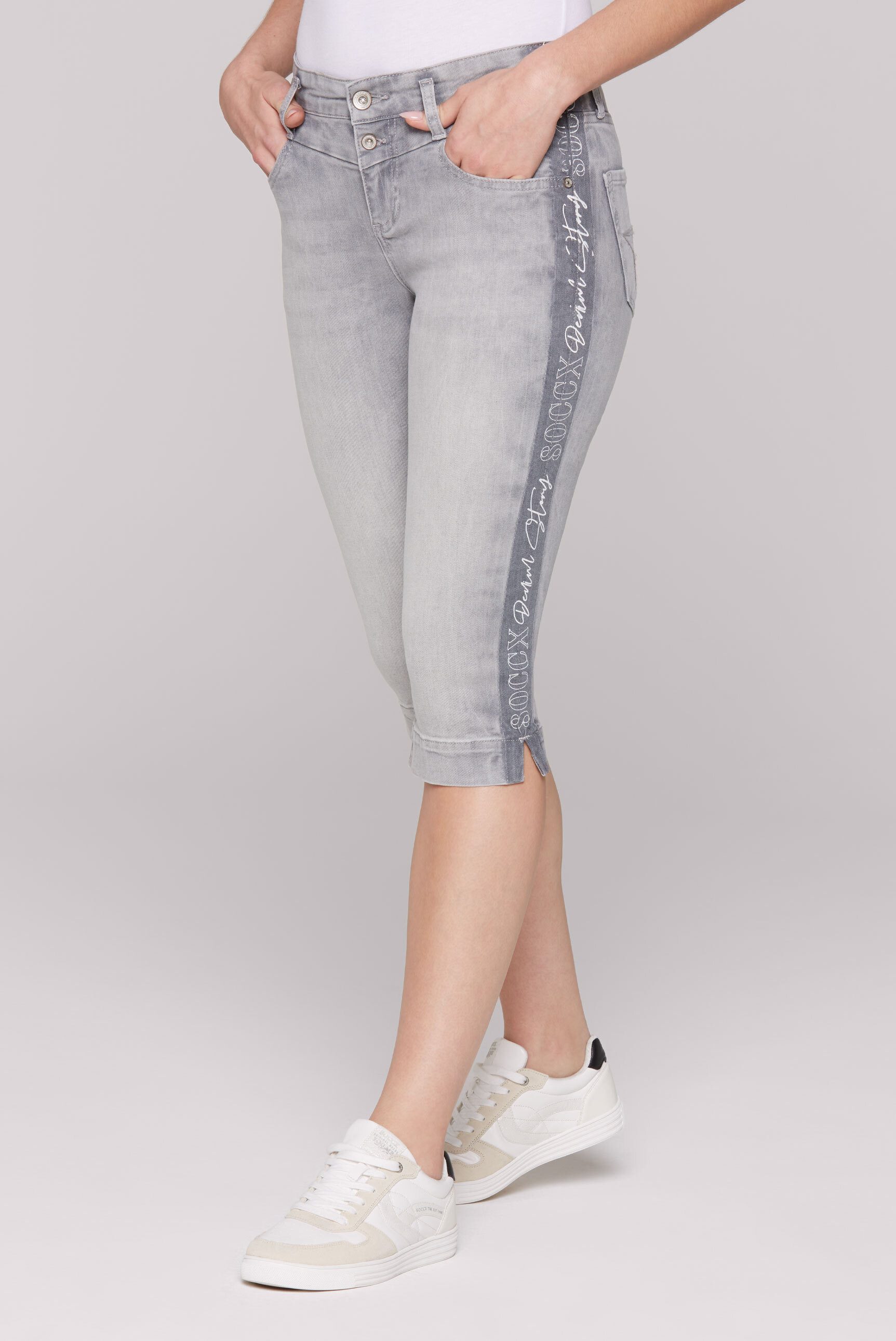 SOCCX Jeansshorts, mit Schlitz am Saum günstig online kaufen