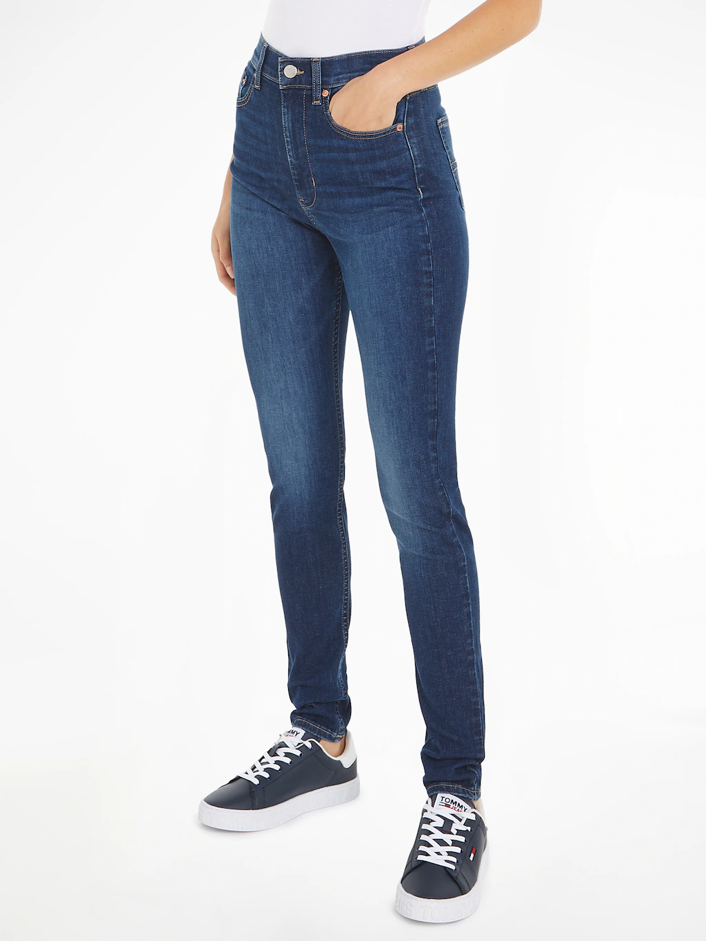 Tommy Jeans Skinny-fit-Jeans "Sylvia High Rise Skinny", mit Logo-Badge günstig online kaufen