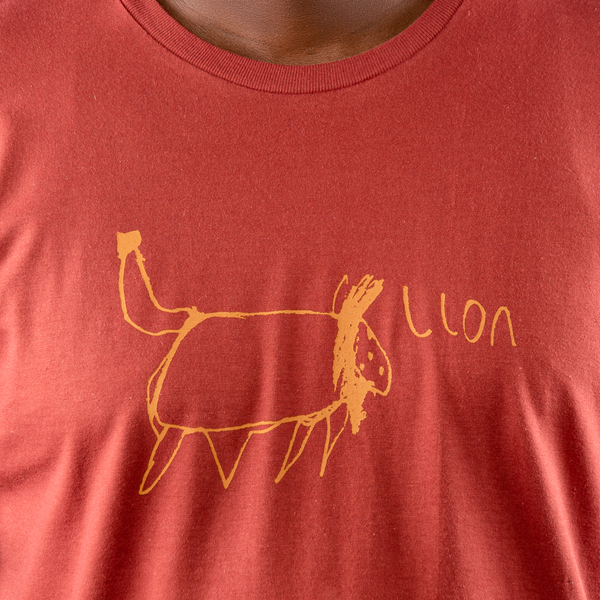 Herren Print T-shirt Aus Bio-baumwolle Lion Marsala. Handmade In Kenya günstig online kaufen