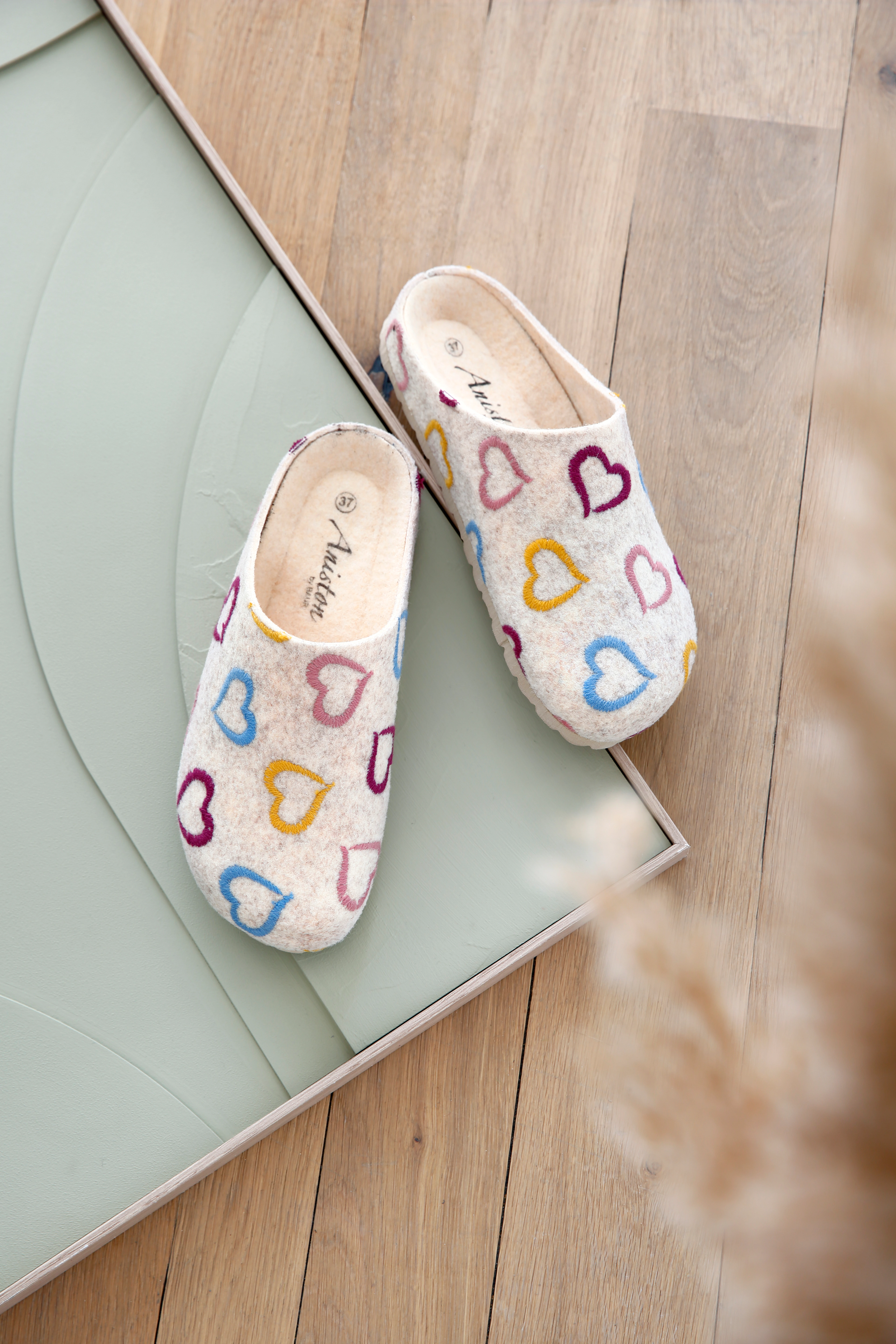 Aniston SHOES Clog, Homeslipper, Hausschuh in Bequemweite G (= weit) günstig online kaufen