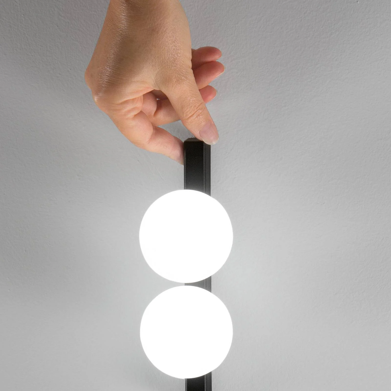 Ideal Lux LED-Tischlampe Ping Pong schwarz 2-flg Glas Metall günstig online kaufen