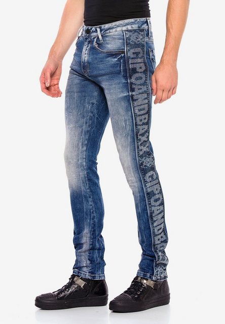 Cipo & Baxx Bequeme Jeans mit seitlichem Markenschriftzug günstig online kaufen