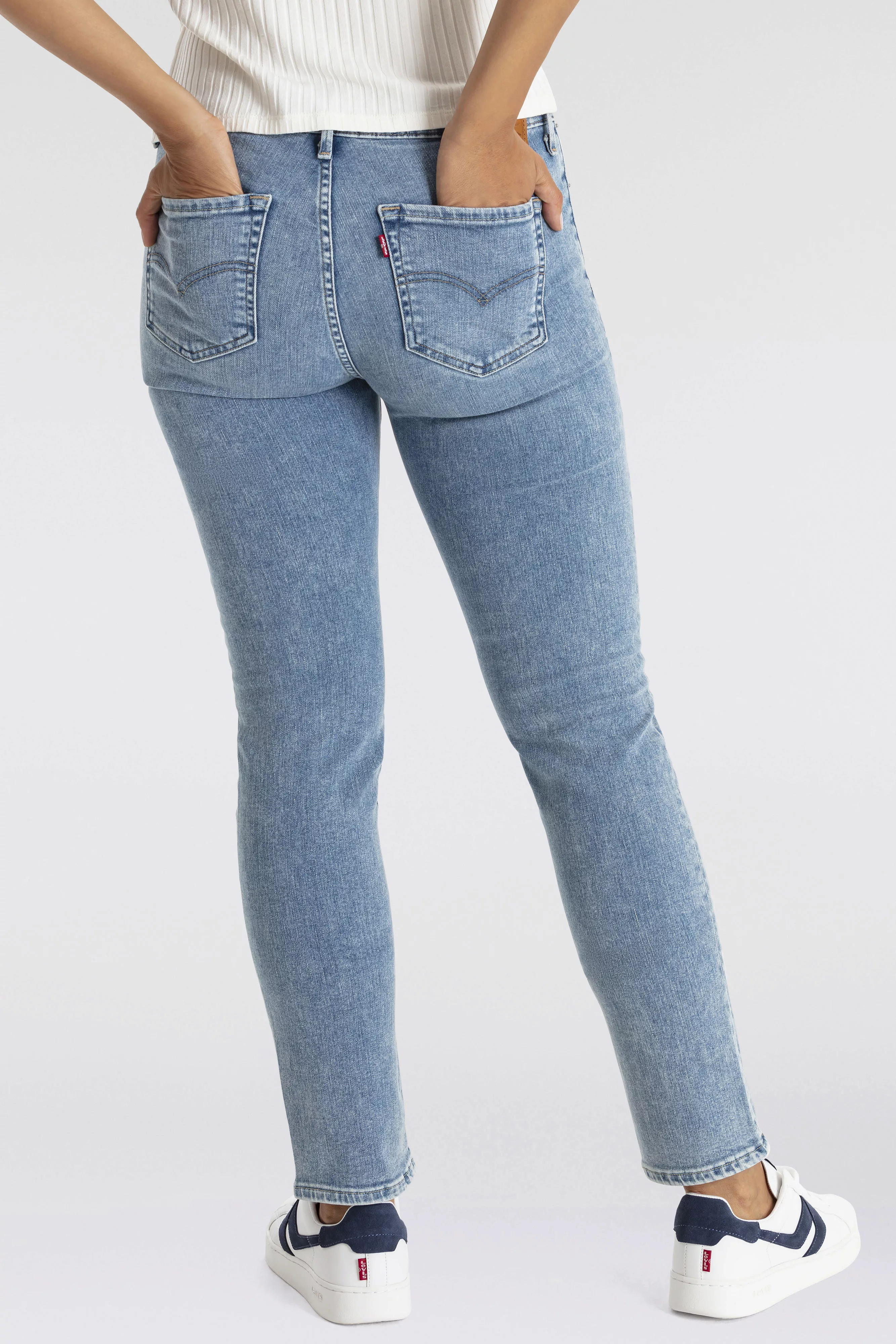 Levi's® Slim-fit-Jeans 712 SLIM WELT POCKET günstig online kaufen