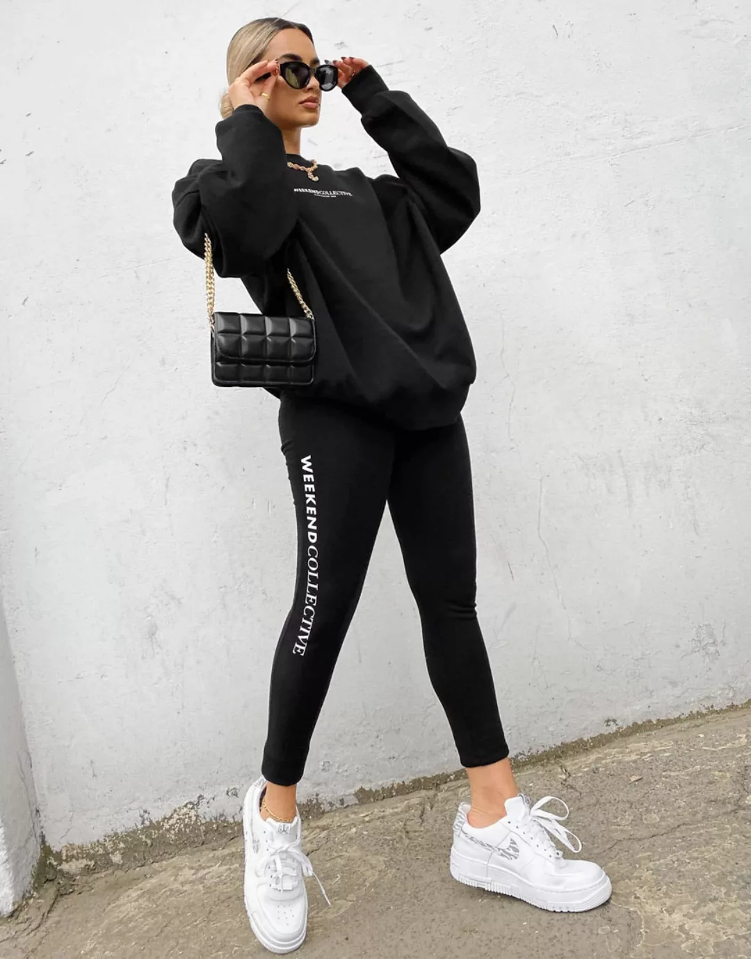 ASOS – Weekend Collective – Leggings in Schwarz mit Logo günstig online kaufen