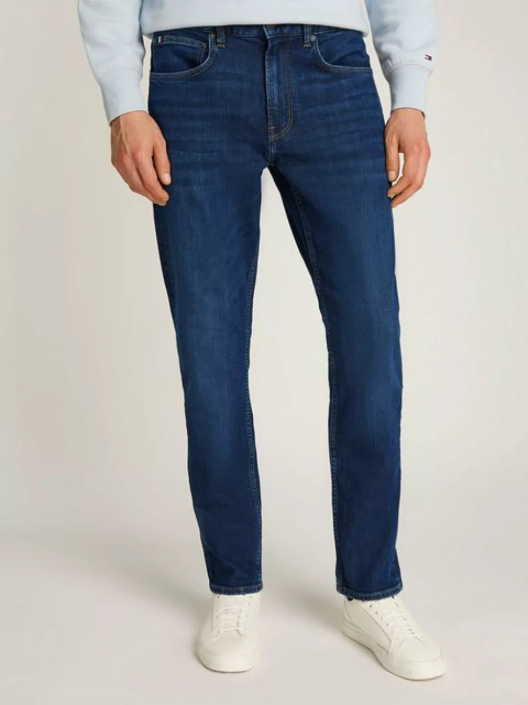 Tommy Hilfiger Straight-Jeans in blauer Waschung günstig online kaufen