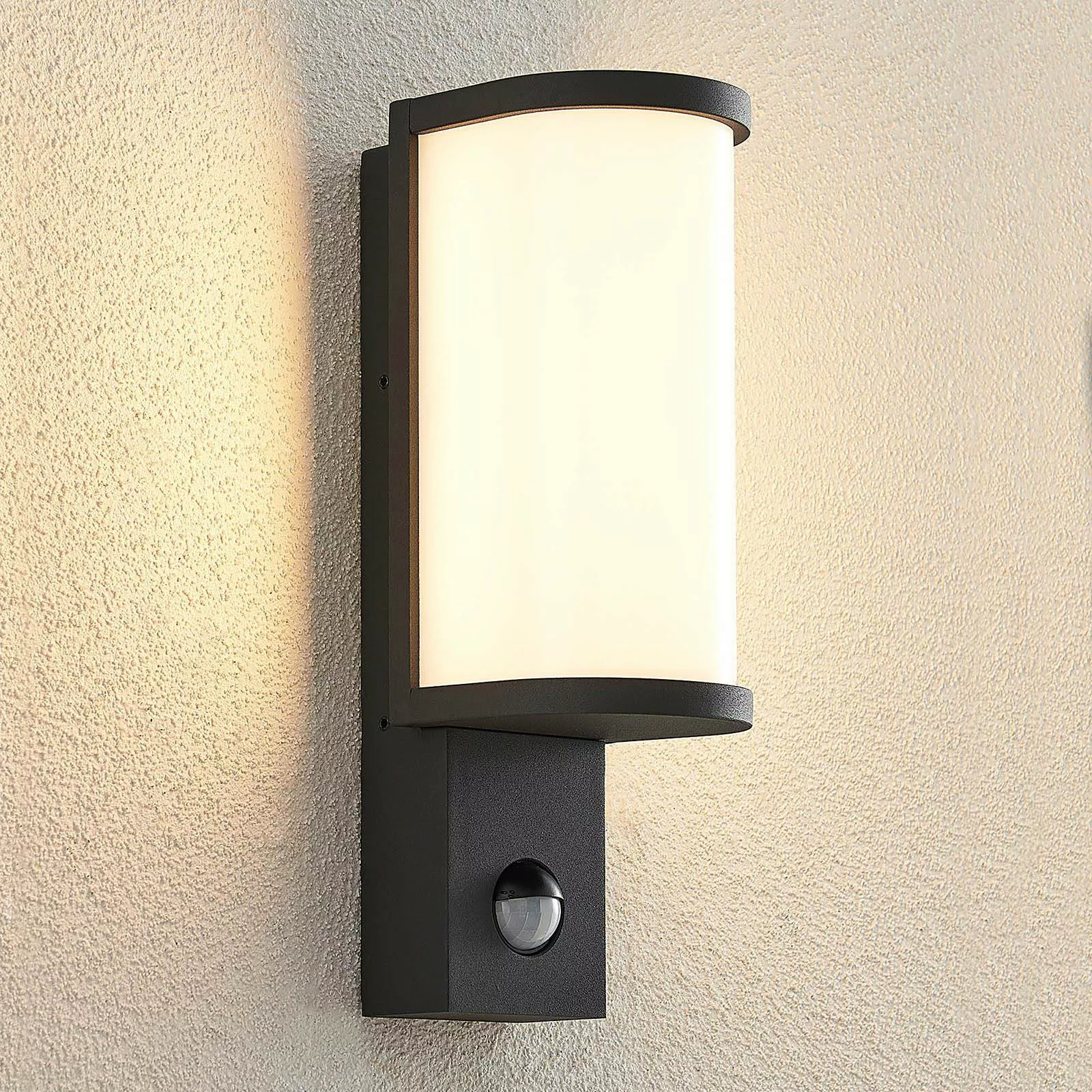 Lucande Jokum LED-Außenwandlampe, IP54, Sensor günstig online kaufen
