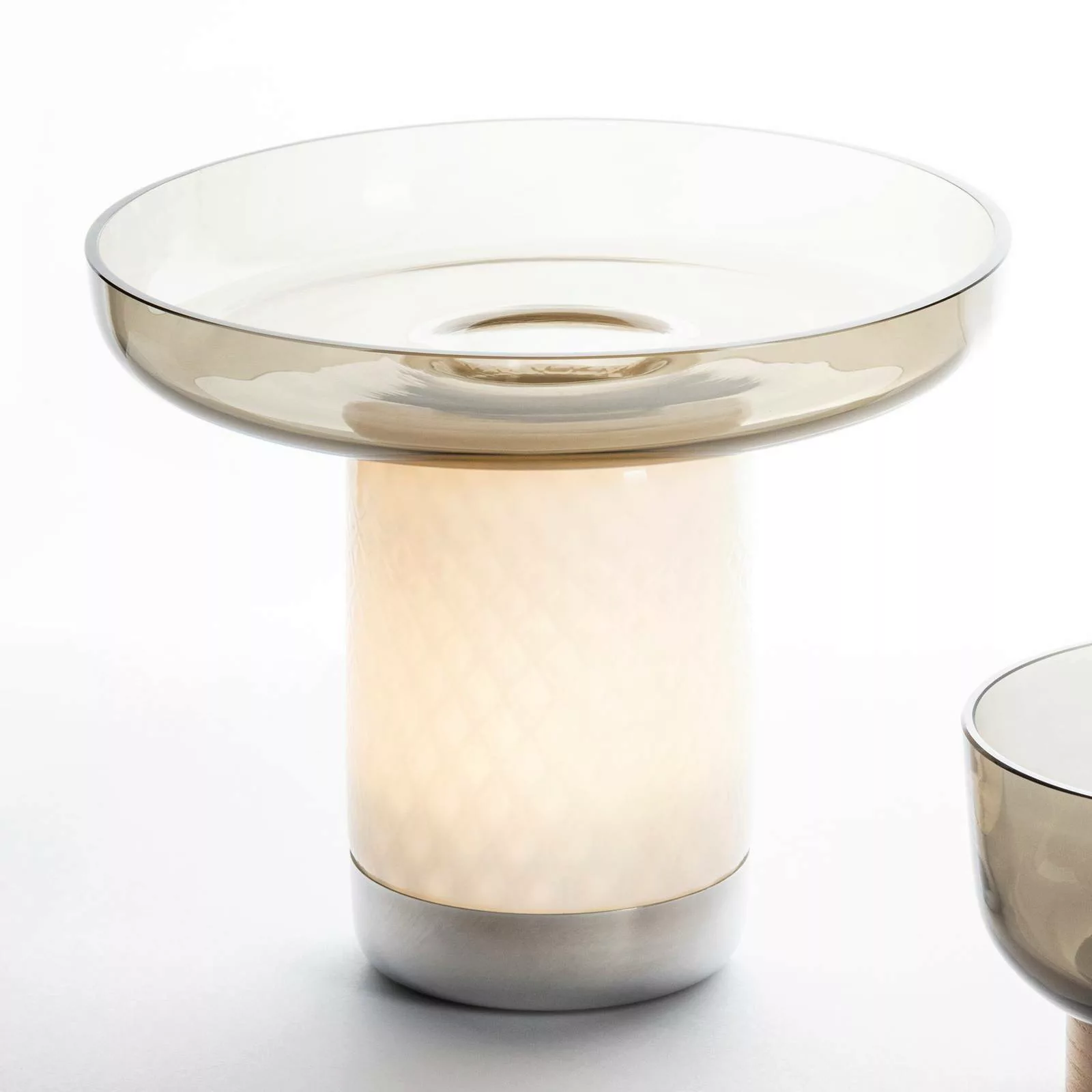 Artemide Bontà LED-Tischleuchte, graue Schale günstig online kaufen