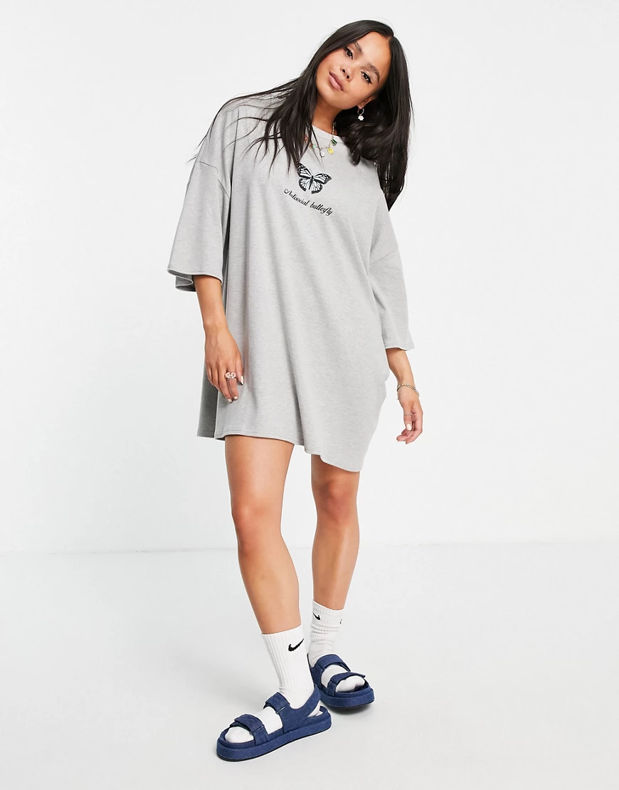 Skinnydip – T-Shirt-Kleid in Grau mit Schmetterlingsmotiv günstig online kaufen