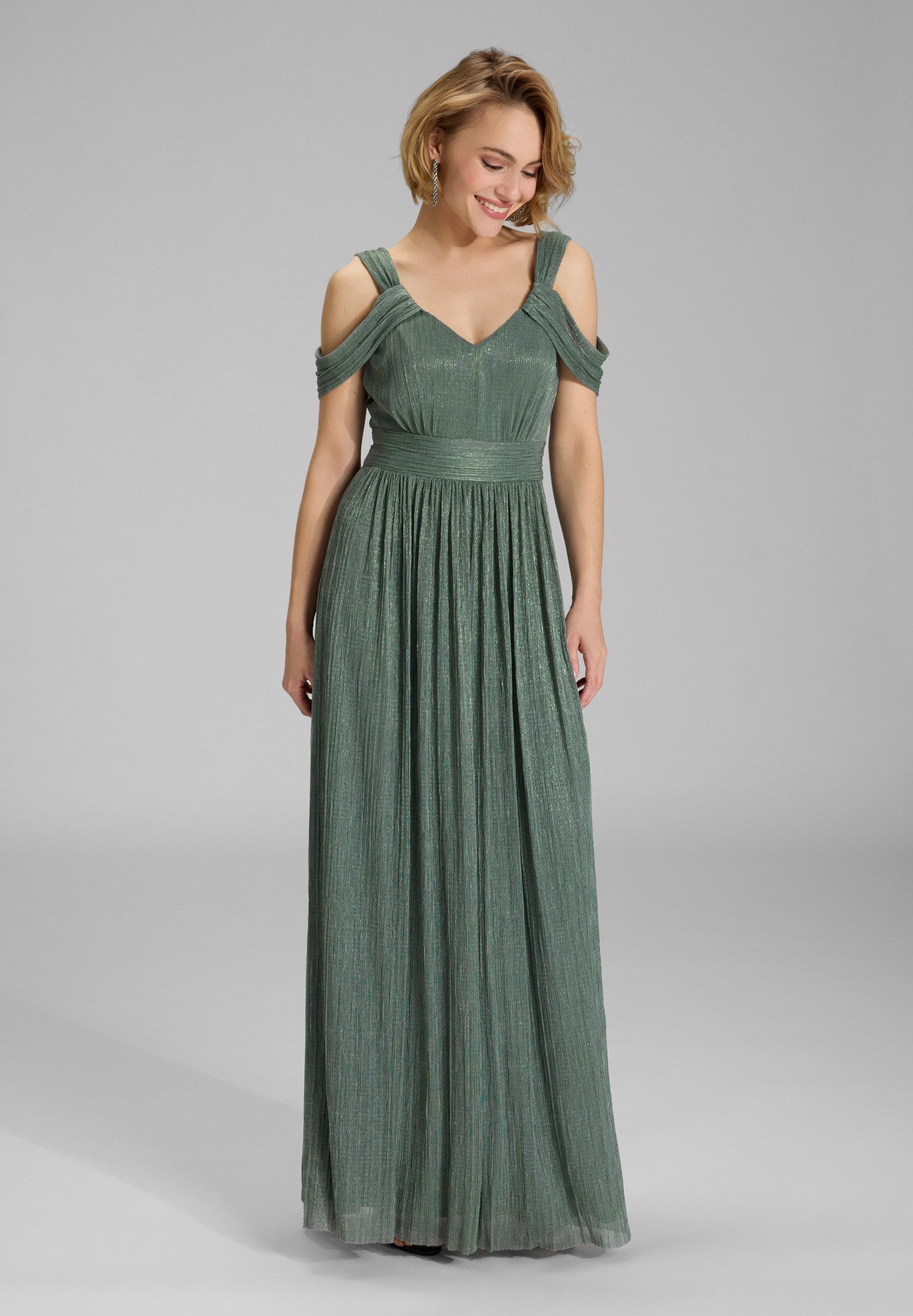 SWING Abendkleid Figurbetonte Passform mit fließendem günstig online kaufen