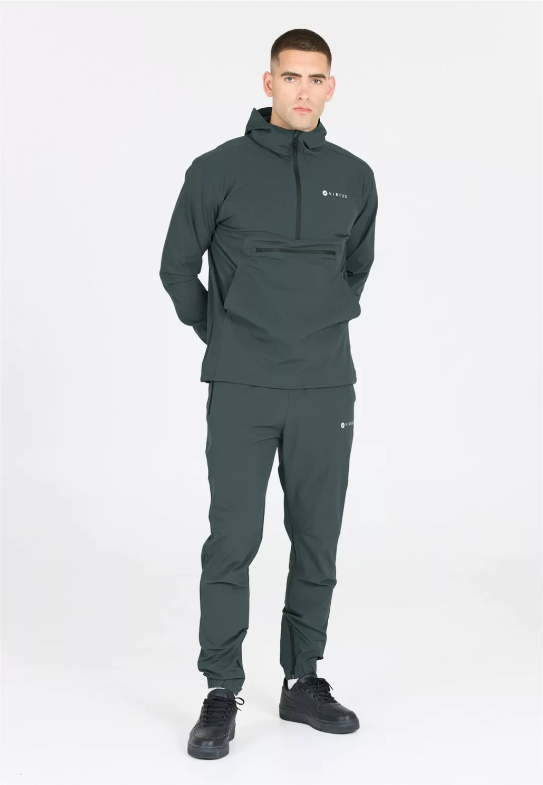 Virtus Trainingsjacke "Jayson", Im Anorak-Design mit Stretchfunktion günstig online kaufen