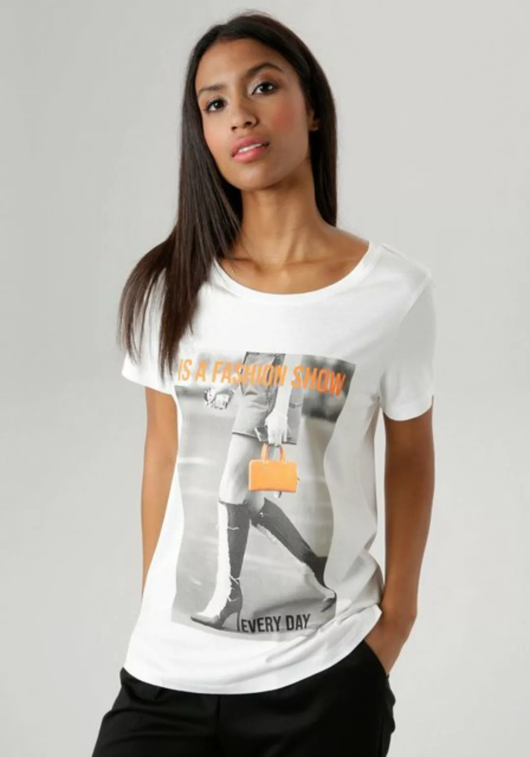 Aniston SELECTED T-Shirt mit topmodischem Print "every day is a fashion sho günstig online kaufen