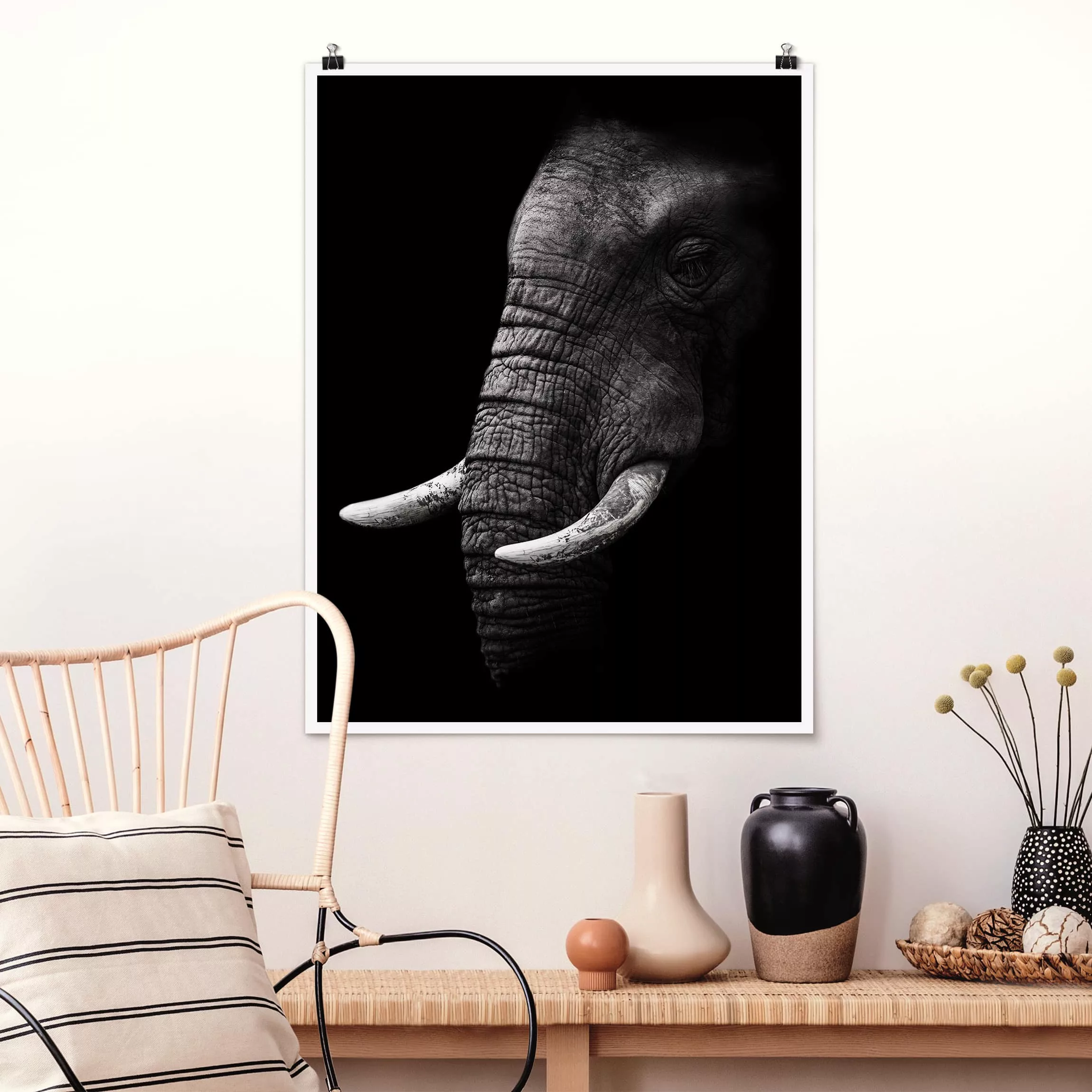 Poster Tiere - Hochformat Dunkles Elefanten Portrait günstig online kaufen