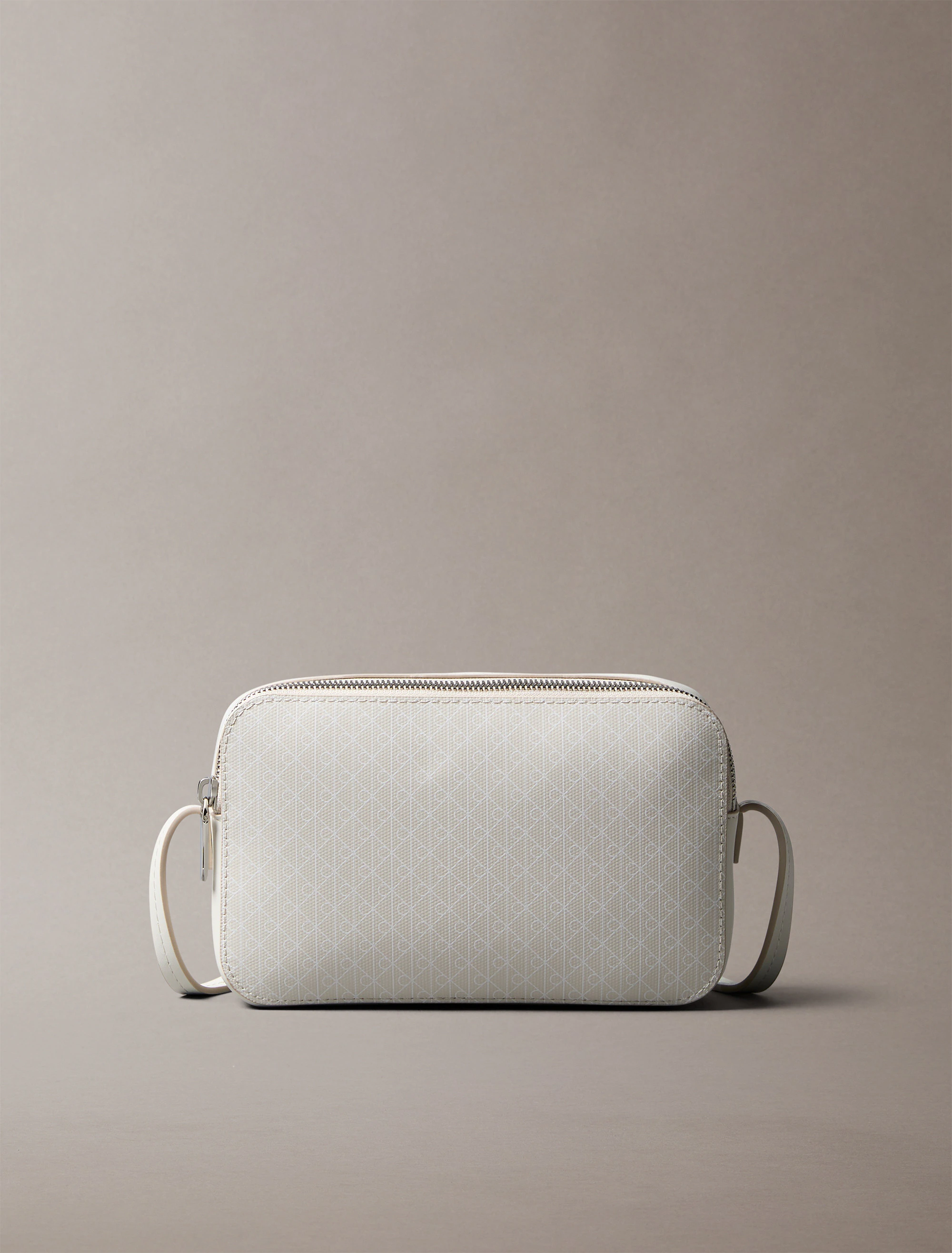 Calvin Klein Mini Bag "AOP ELONGATED CAMERA BAG", kleine Damen-Umhängetasch günstig online kaufen