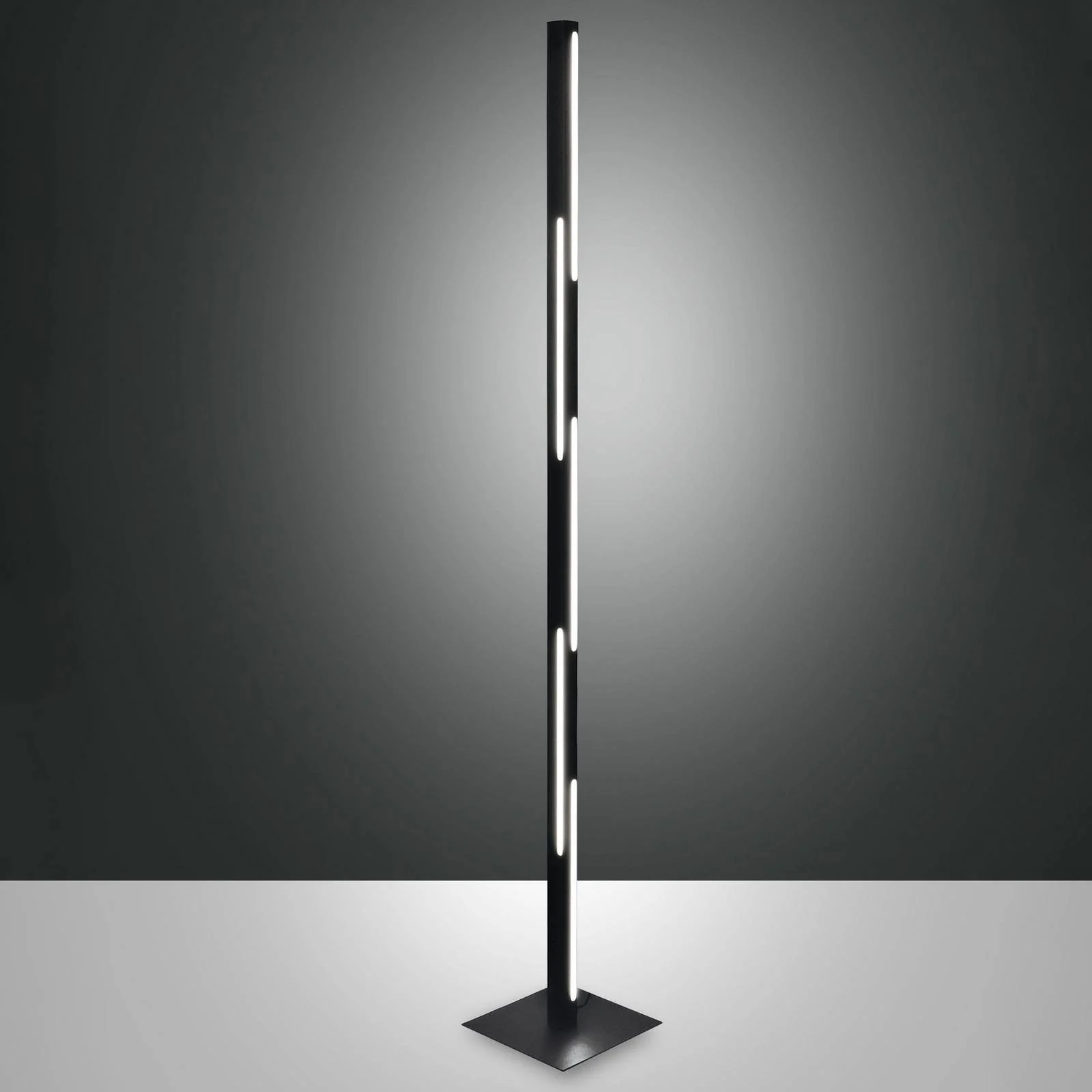 LED-Stehleuchte Ling, schwarz, Höhe 165 cm, dimmbar, Metall günstig online kaufen