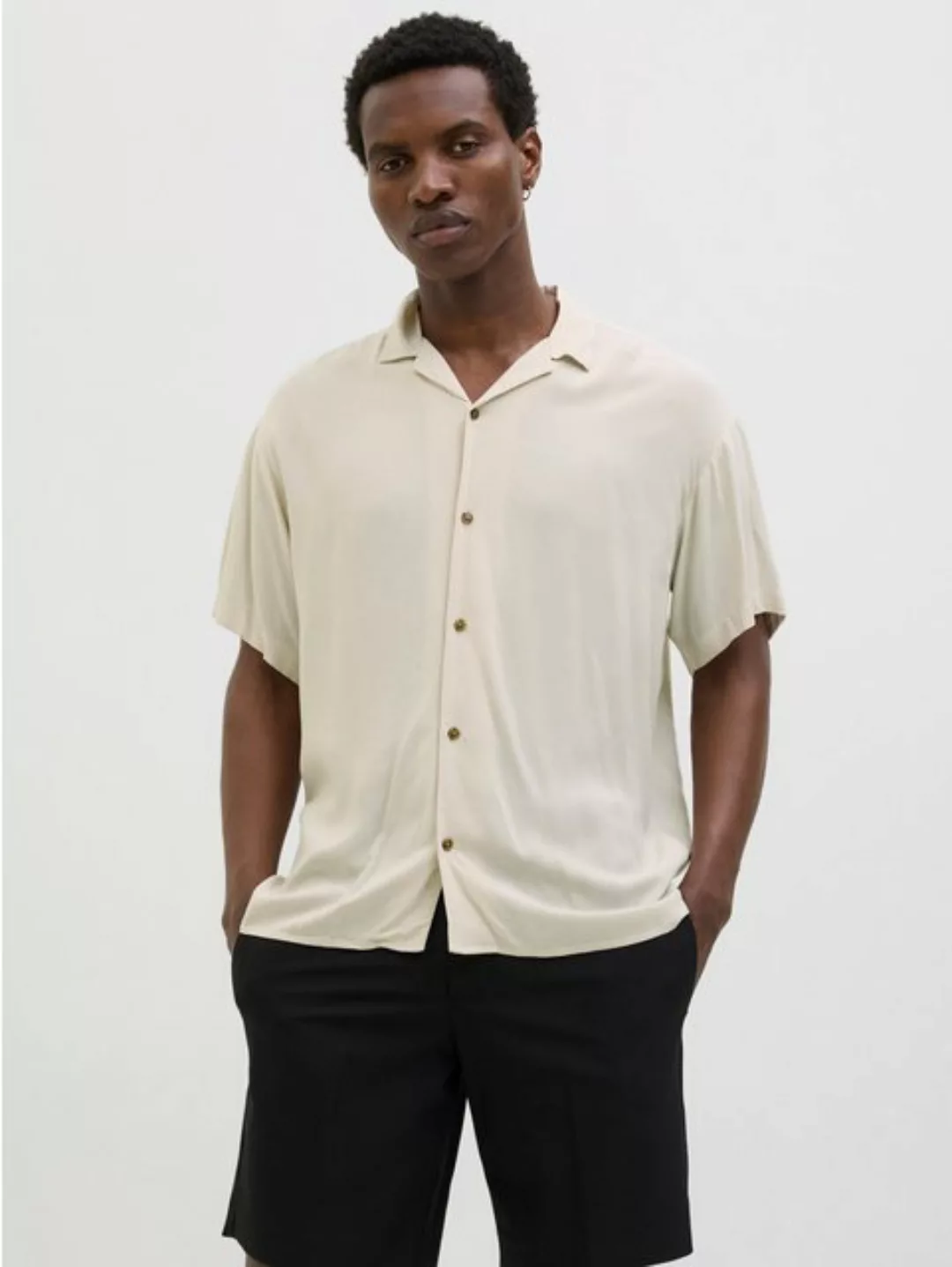 Jack & Jones Kurzarmhemd JJEJEFF SOLID RESORT SHIRT S/S SN mit Resort Krage günstig online kaufen