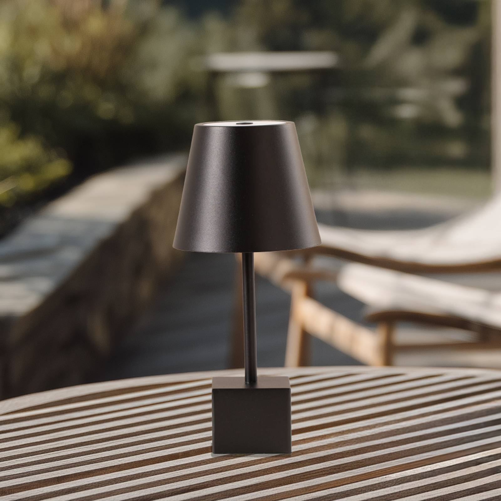 Lindby LED-Akkutischleuchte Janea CUBE, schwarz, Metall günstig online kaufen