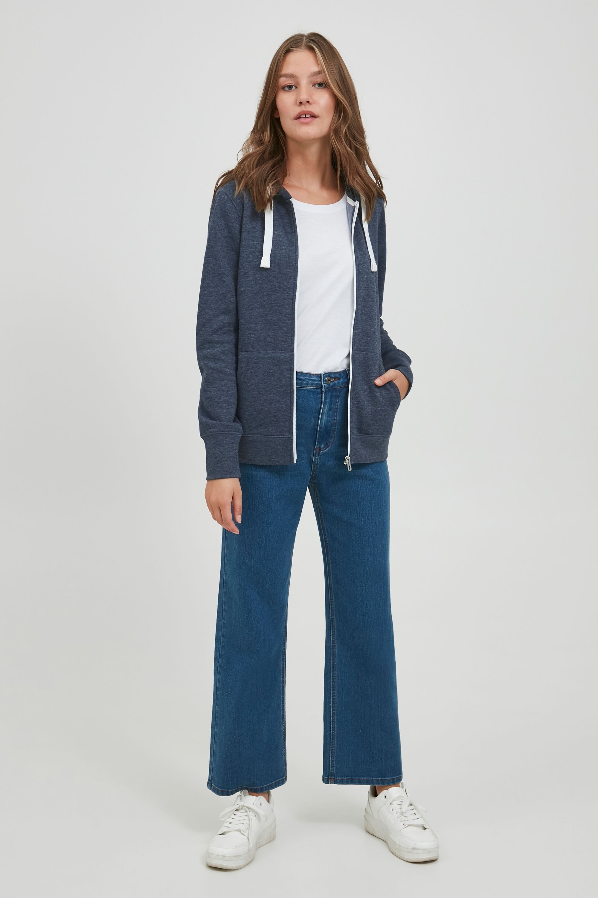 OXMO Kapuzensweatjacke OXOlinda Kapuzensweatjacke mit Kordelzug günstig online kaufen