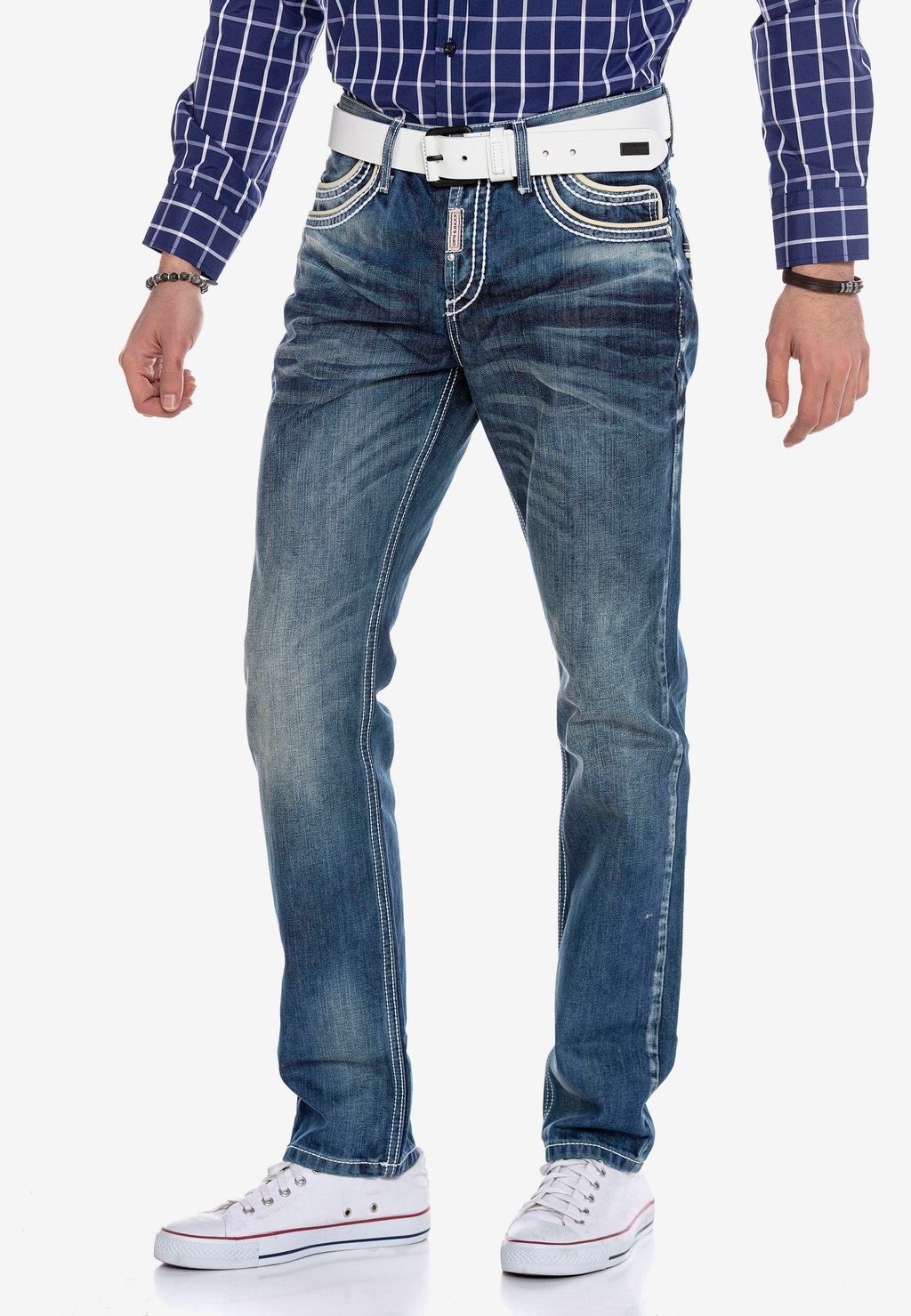Cipo & Baxx Bequeme Jeans, mit abgesetzten Ziernähten in Straight Fit günstig online kaufen