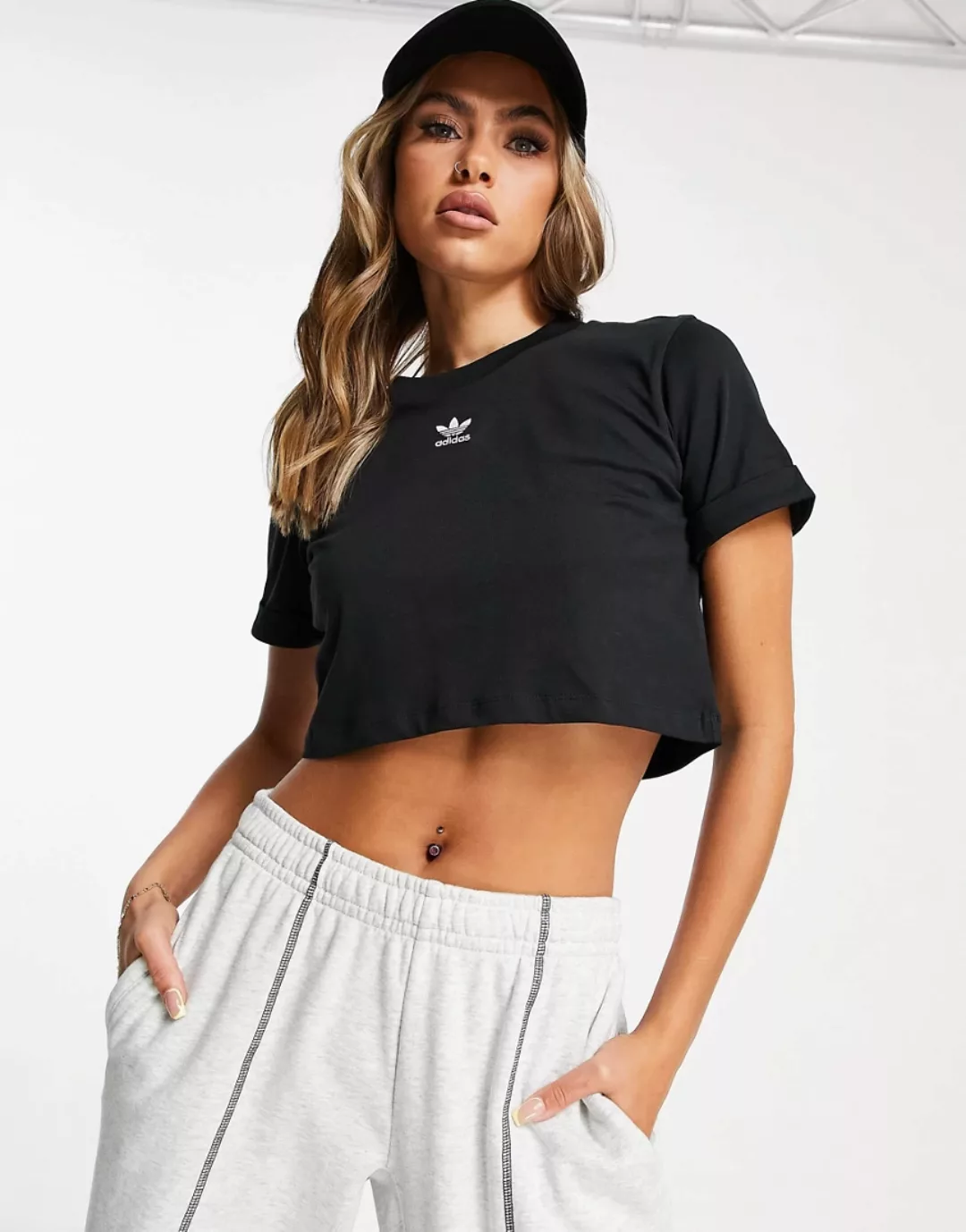 Adidas Originals Kurzarm T-shirt 38 Black günstig online kaufen