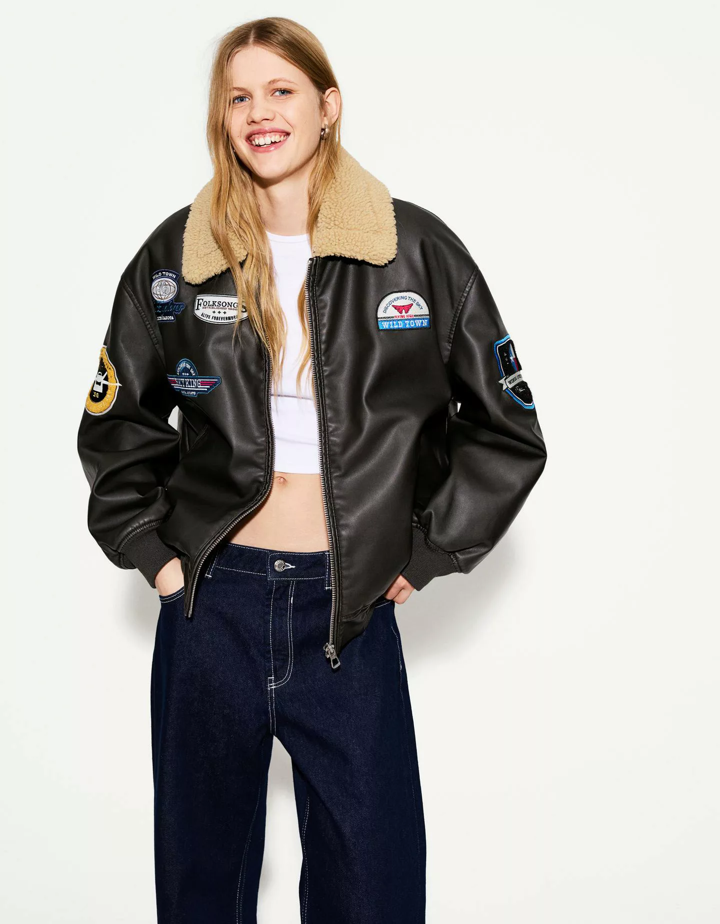 Bershka Doubleface-Jacke Aus Vinyl Damen L Schwarz günstig online kaufen