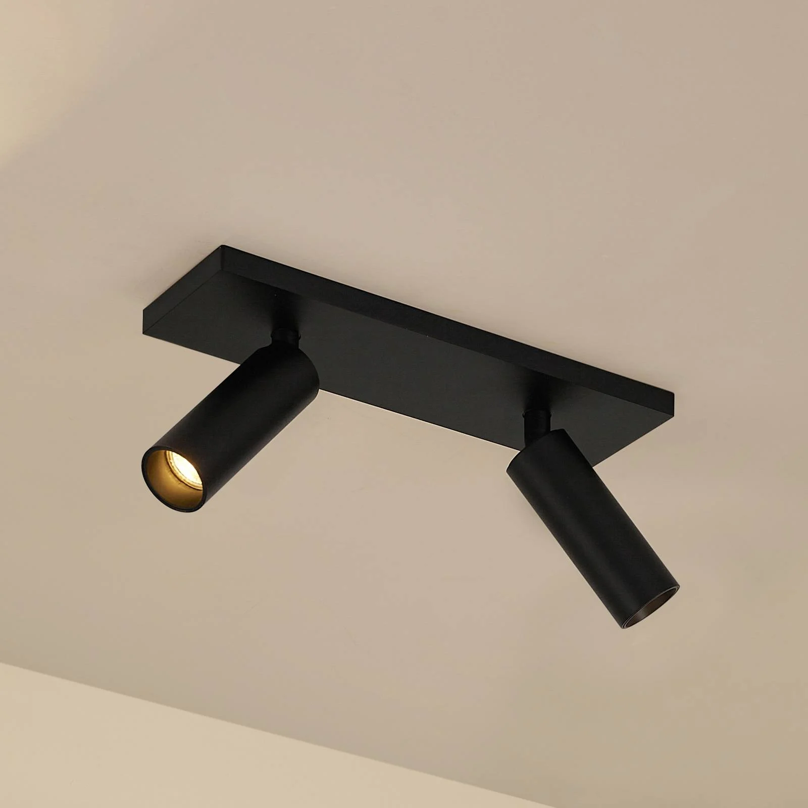 Arcchio Deckenstrahler Brinja Slim, schwarz, 2-flg GU10 MR11 günstig online kaufen