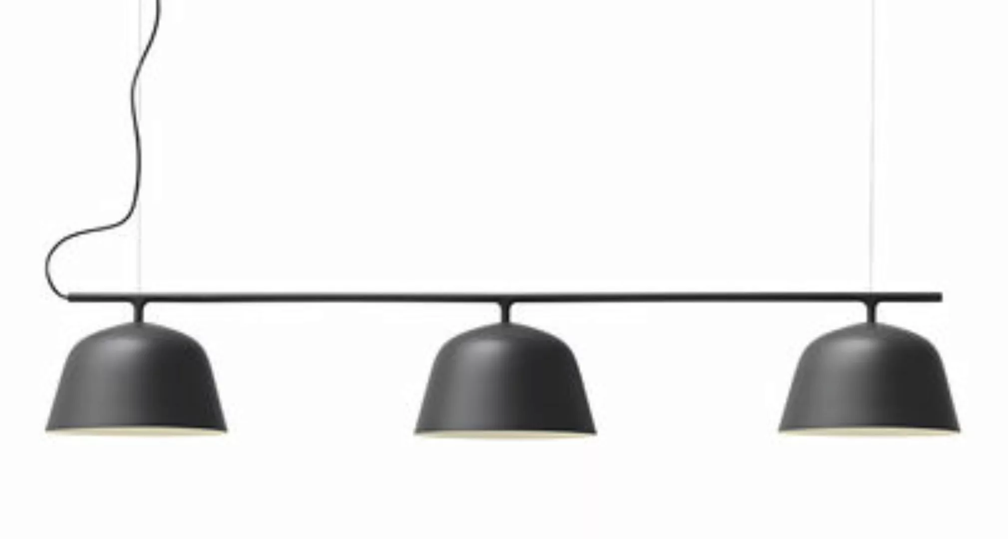 Pendelleuchte Ambit Rail metall schwarz / L 126 cm - Muuto - Schwarz günstig online kaufen