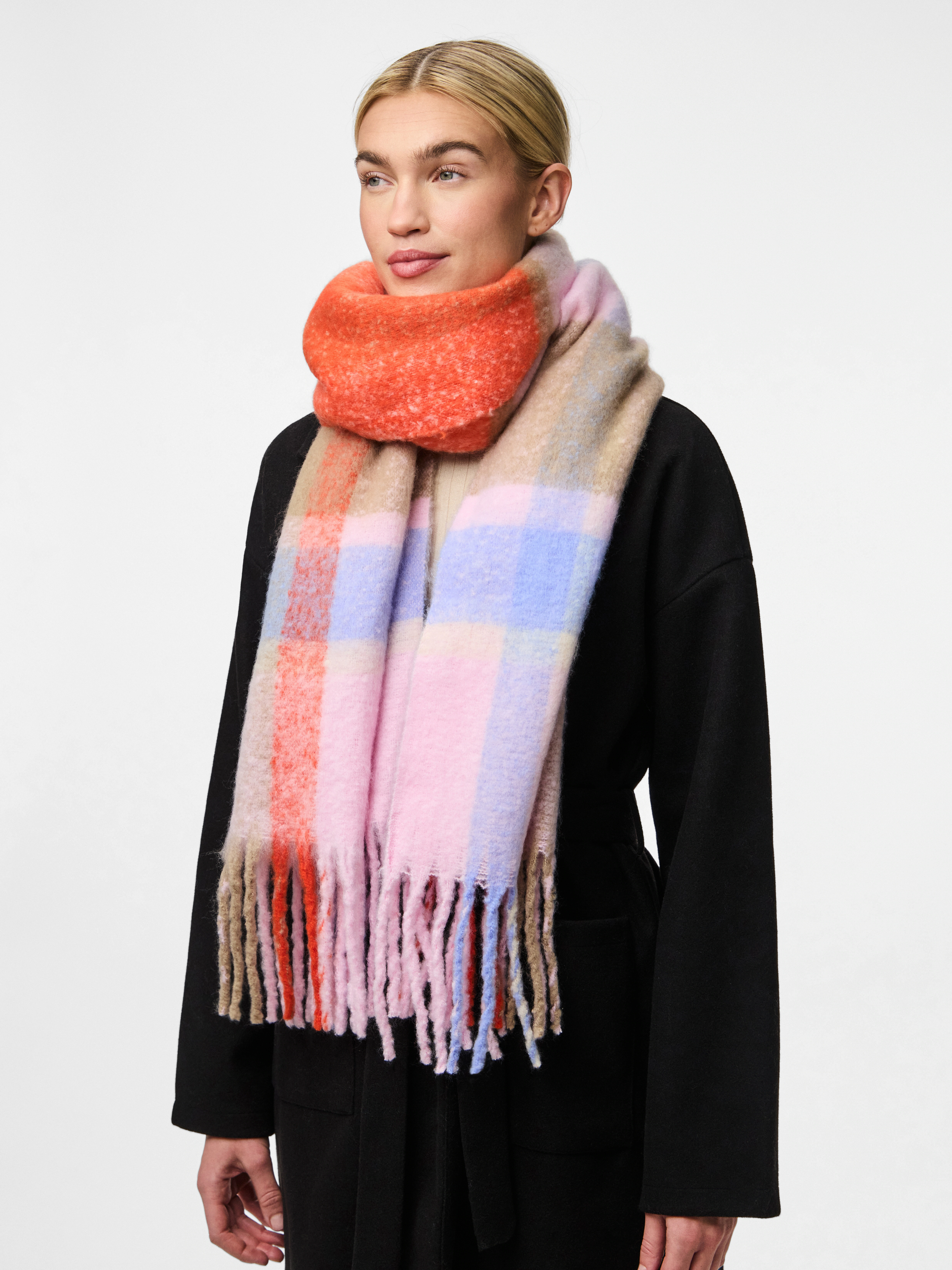 pieces Schal "PCBEA LONG SCARF NOOS BC", mit Fransen günstig online kaufen