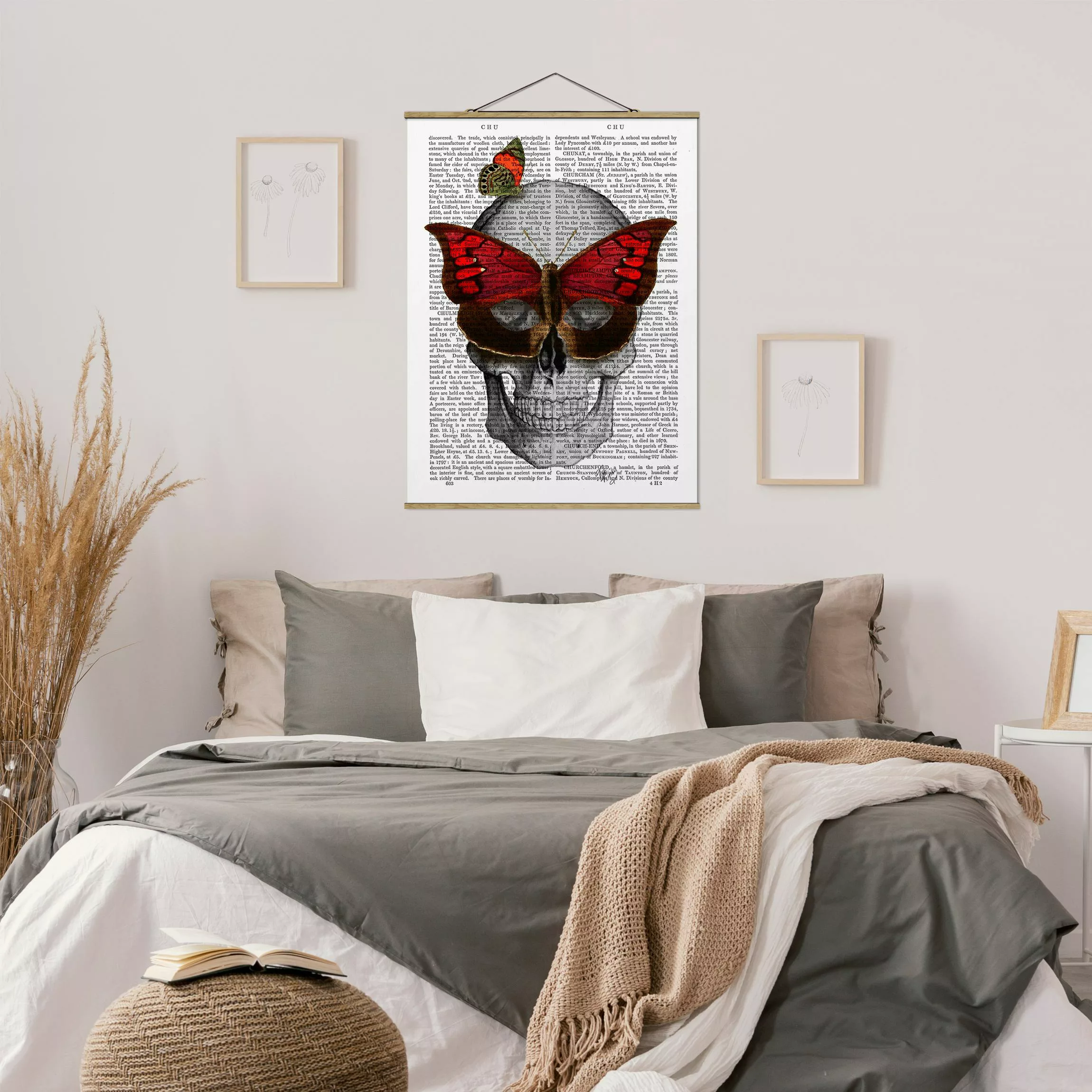 Stoffbild mit Posterleisten - Hochformat Grusellektüre - Schmetterlingsmask günstig online kaufen