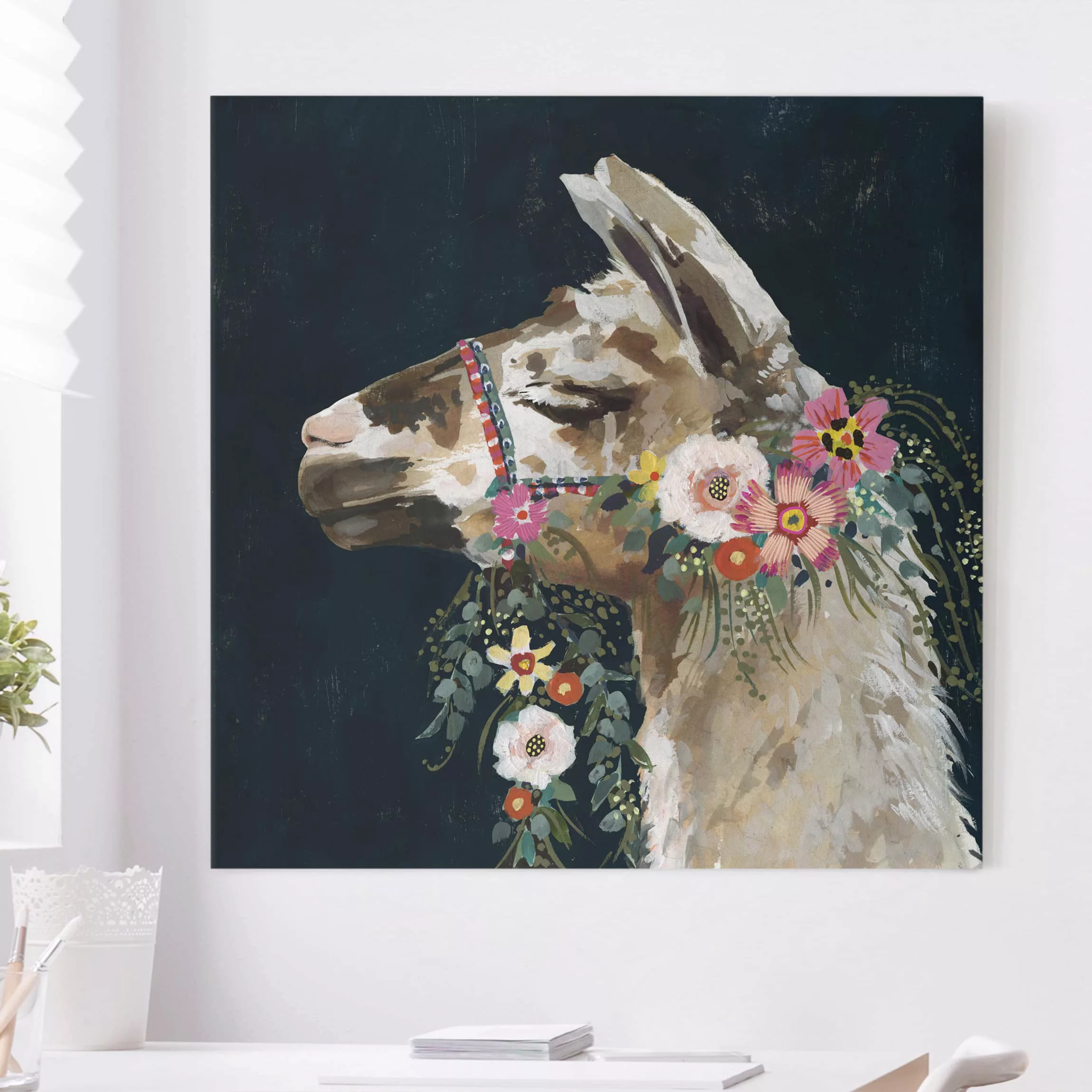 Leinwandbild Tiere - Quadrat Lama mit Blumenschmuck II günstig online kaufen