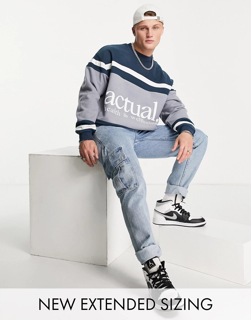 ASOS – Actual – Oversize-Sweatshirt aus Polarfleece in Marineblau mit Block günstig online kaufen