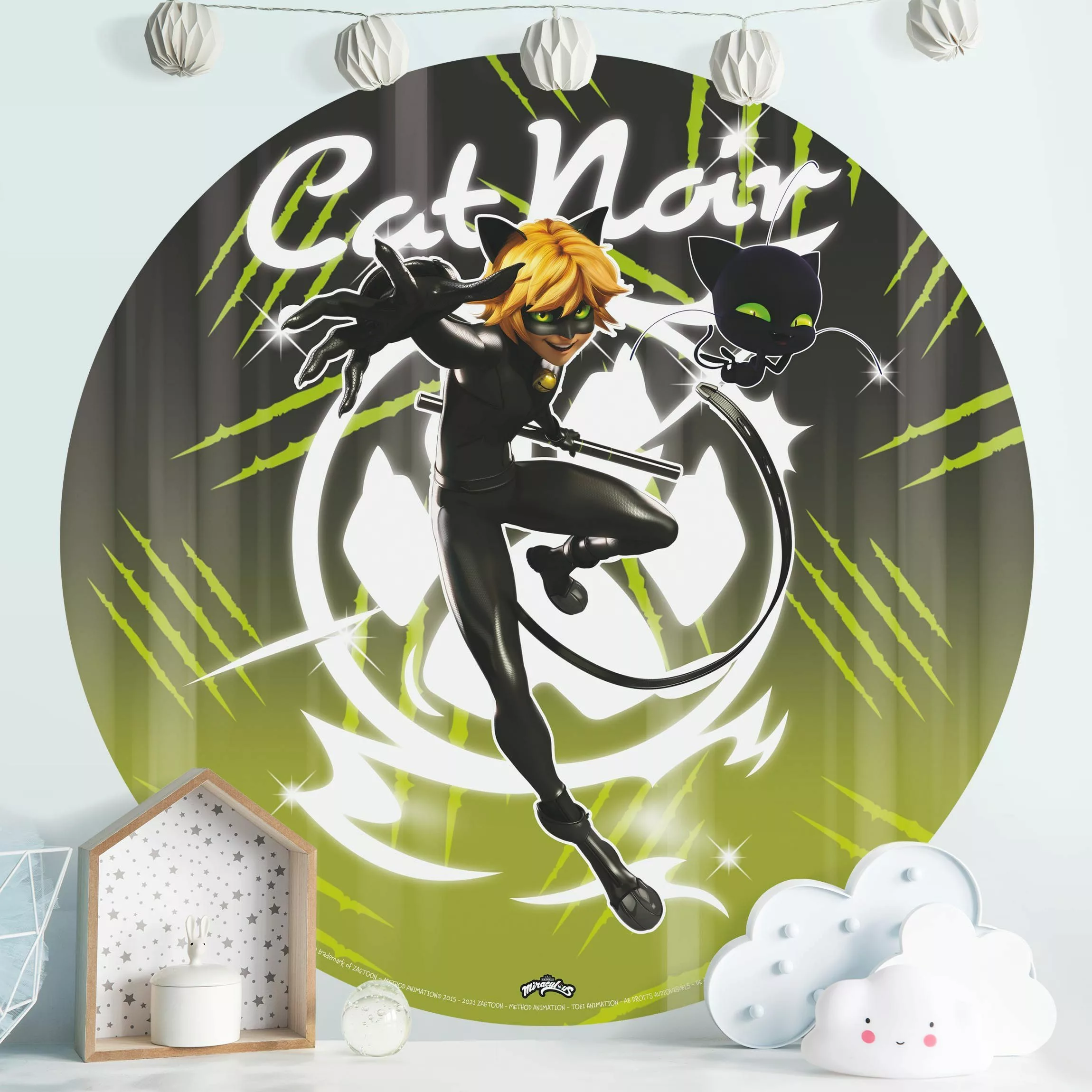 Runde Tapete selbstklebend Miraculous Cat Noir in Paris günstig online kaufen