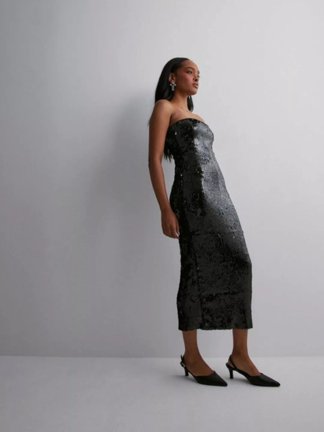 Gina Tricot Paillettenkleid - Tube Dress - Sequin midi tube dress - Stretch günstig online kaufen