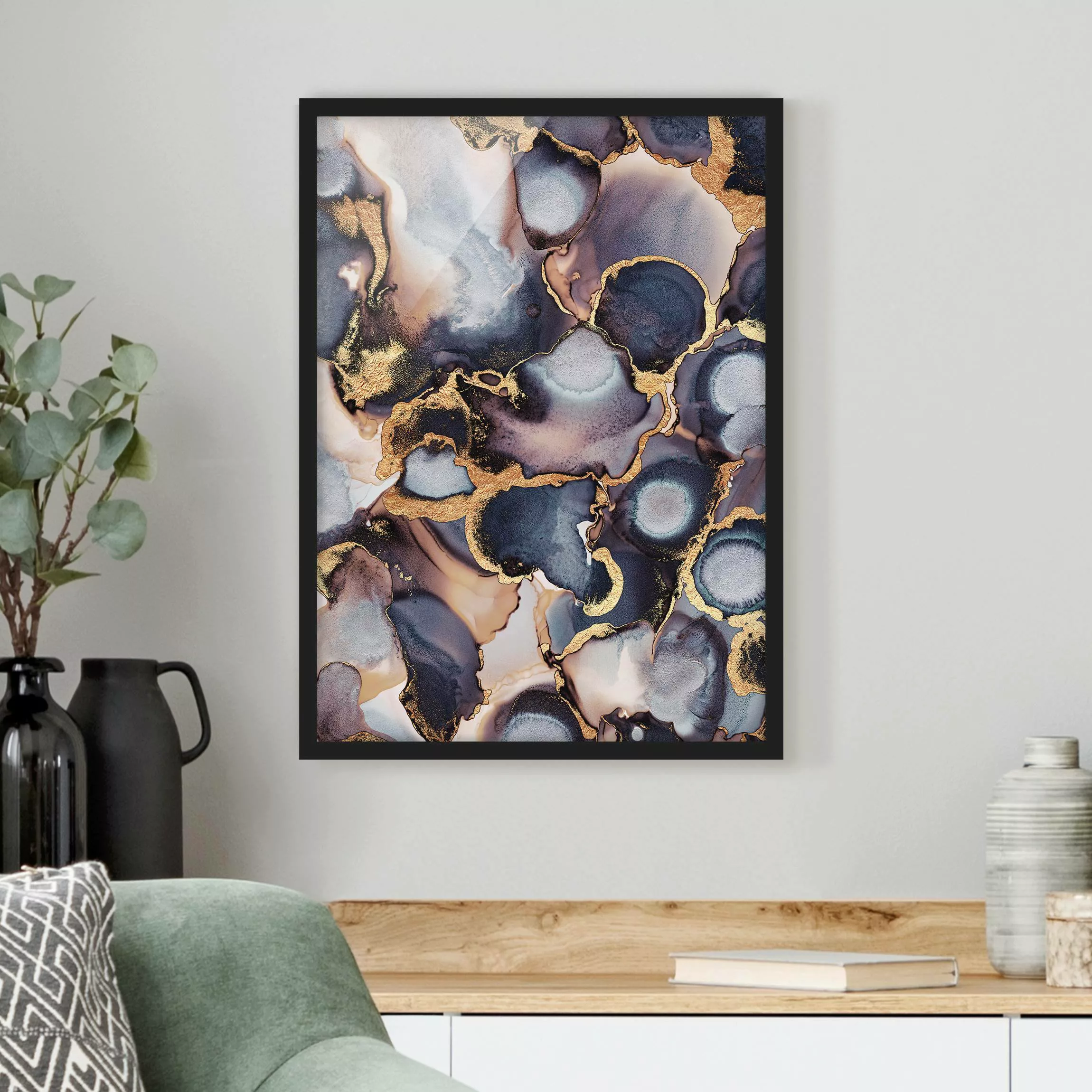 Bild mit Rahmen Abstrakt - Hochformat Marmor Aquarell mit Gold günstig online kaufen