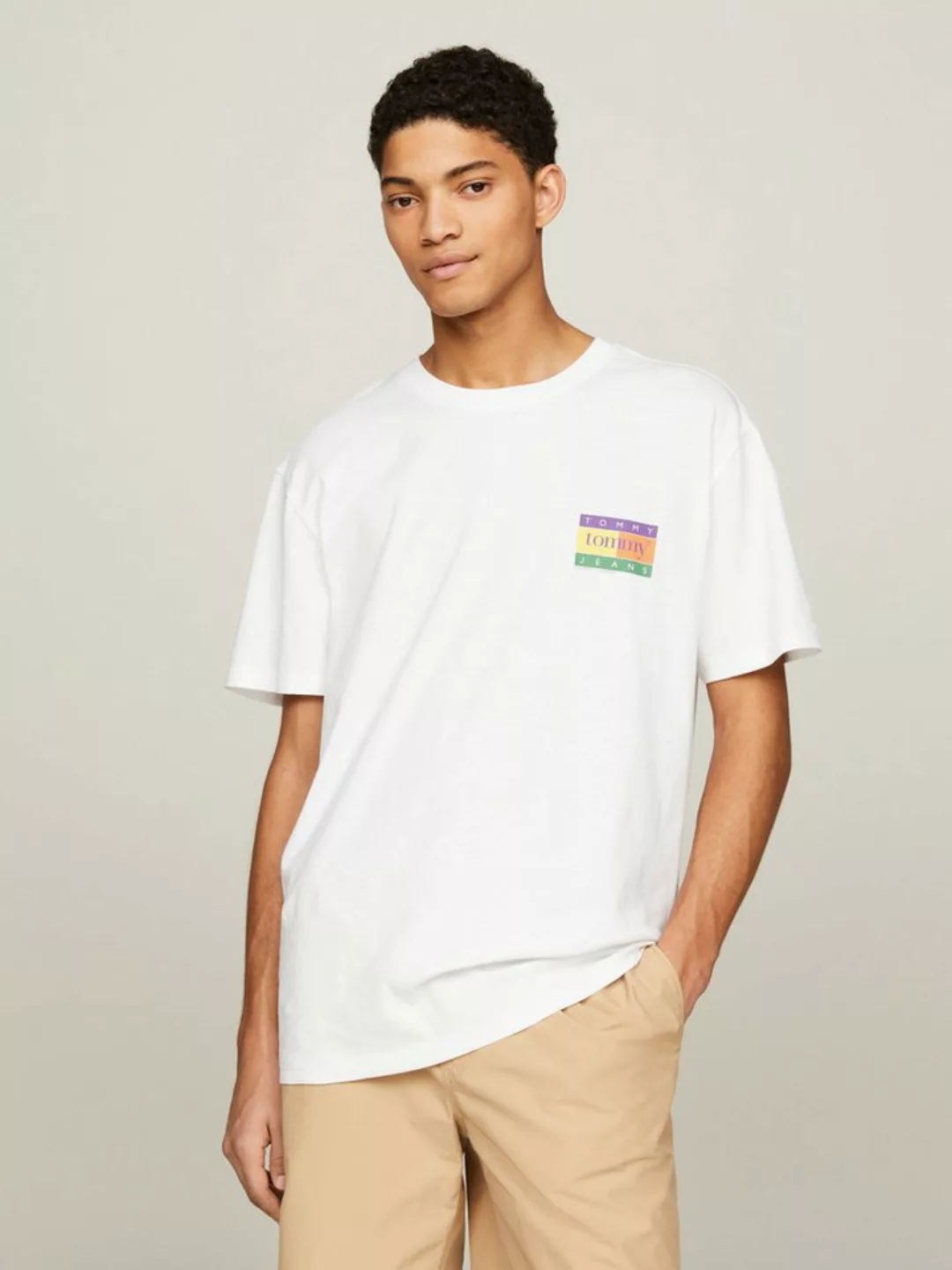 Tommy Jeans T-Shirt TJM REG SUMMER FLAG TEE EXT Mehrfarbiger Rückenprint günstig online kaufen