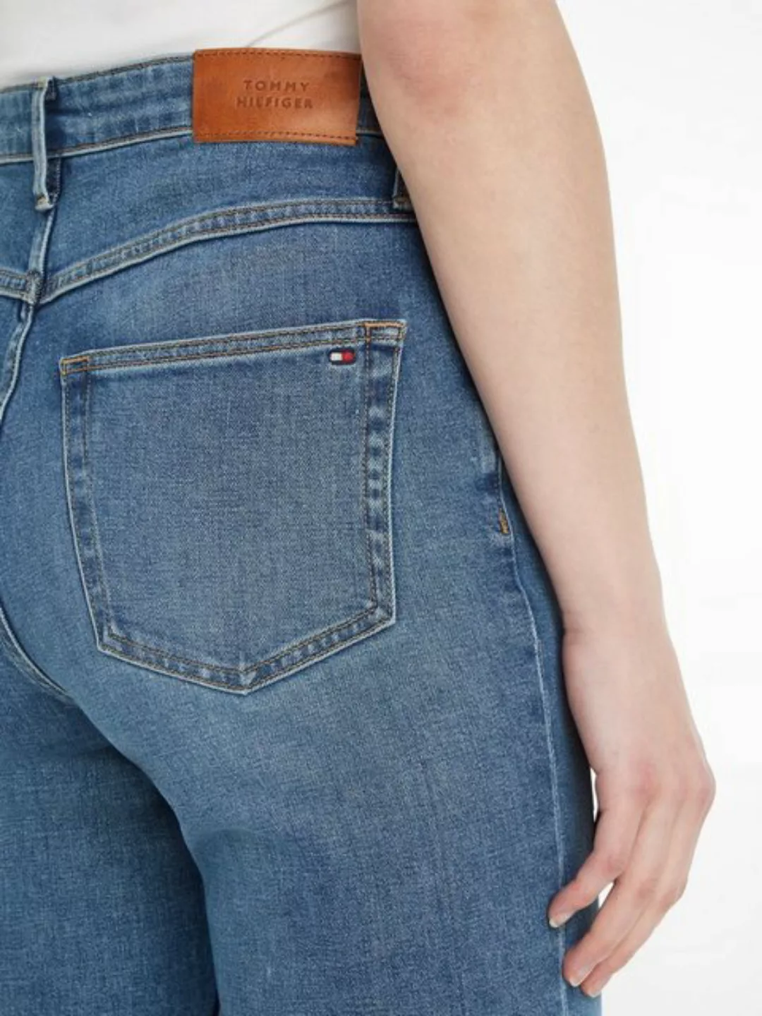 Tommy Hilfiger Straight-Jeans in blauer Waschung günstig online kaufen