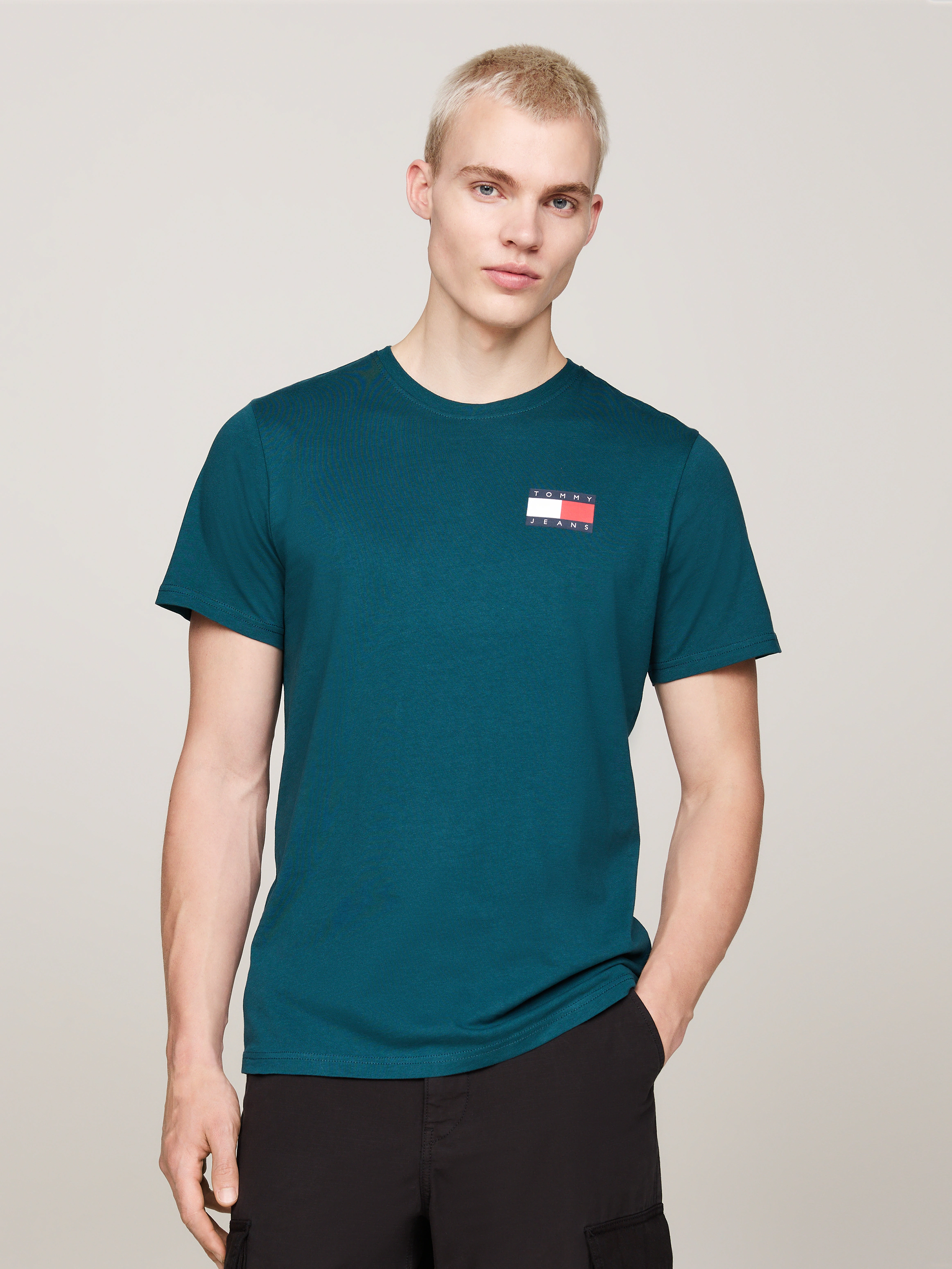 Tommy Jeans T-Shirt "TJM SLIM ESSENTIAL FLAG TEE EXT" günstig online kaufen