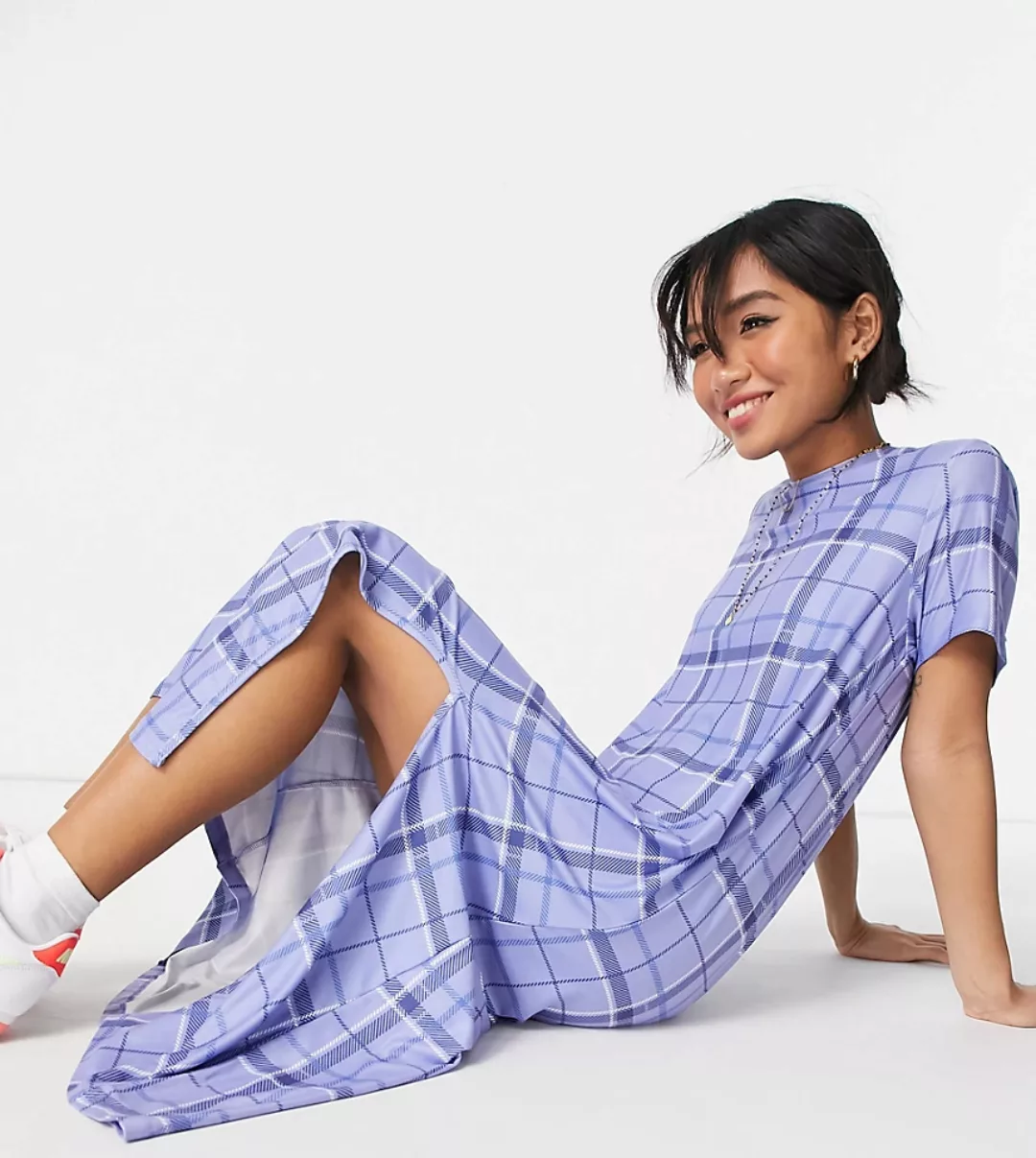 Urban Threads Petite – Blau kariertes Midi-T-Shirt-Kleid günstig online kaufen