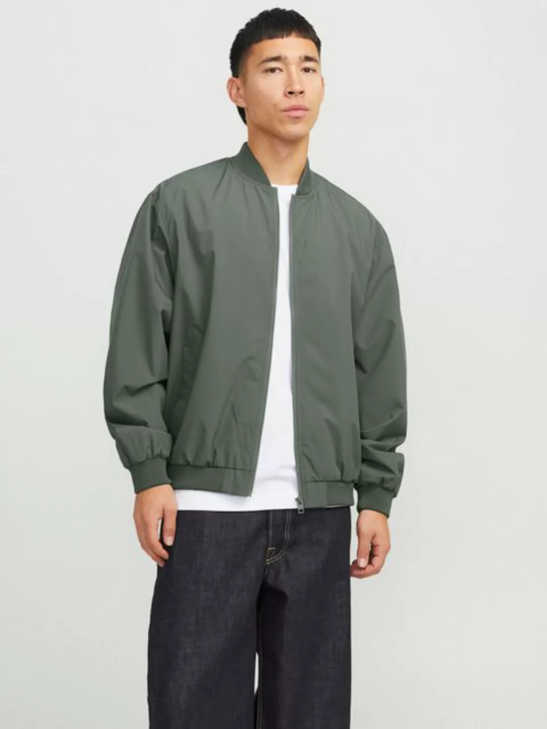 Jack & Jones Bomberjacke JJECHARGE BOMBER JACKET NOOS mit Rippbündchen günstig online kaufen