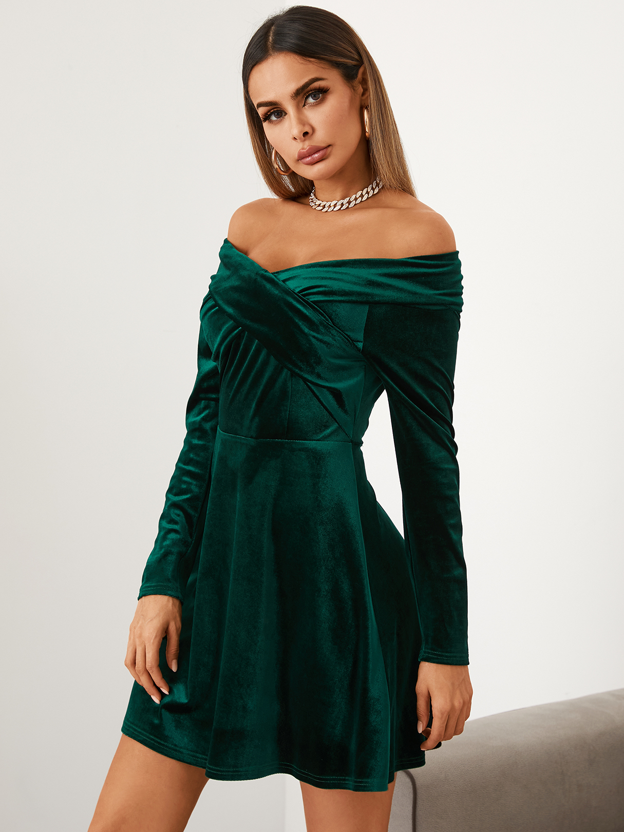 YOINS Velvet Off The Shoulder Crossed Front Kleid günstig online kaufen