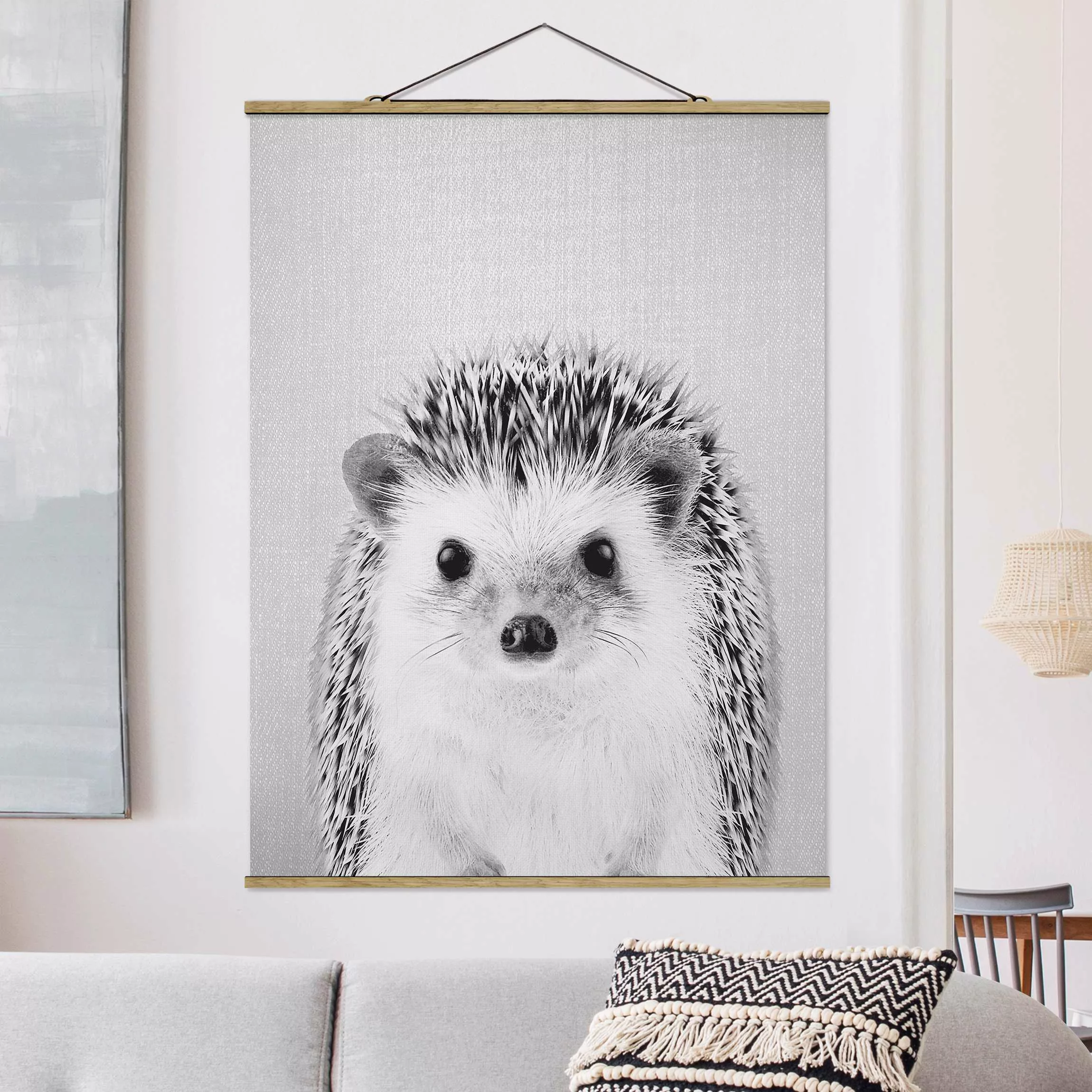 Stoffbild mit Posterleisten Igel Ingolf Schwarz Weiß günstig online kaufen