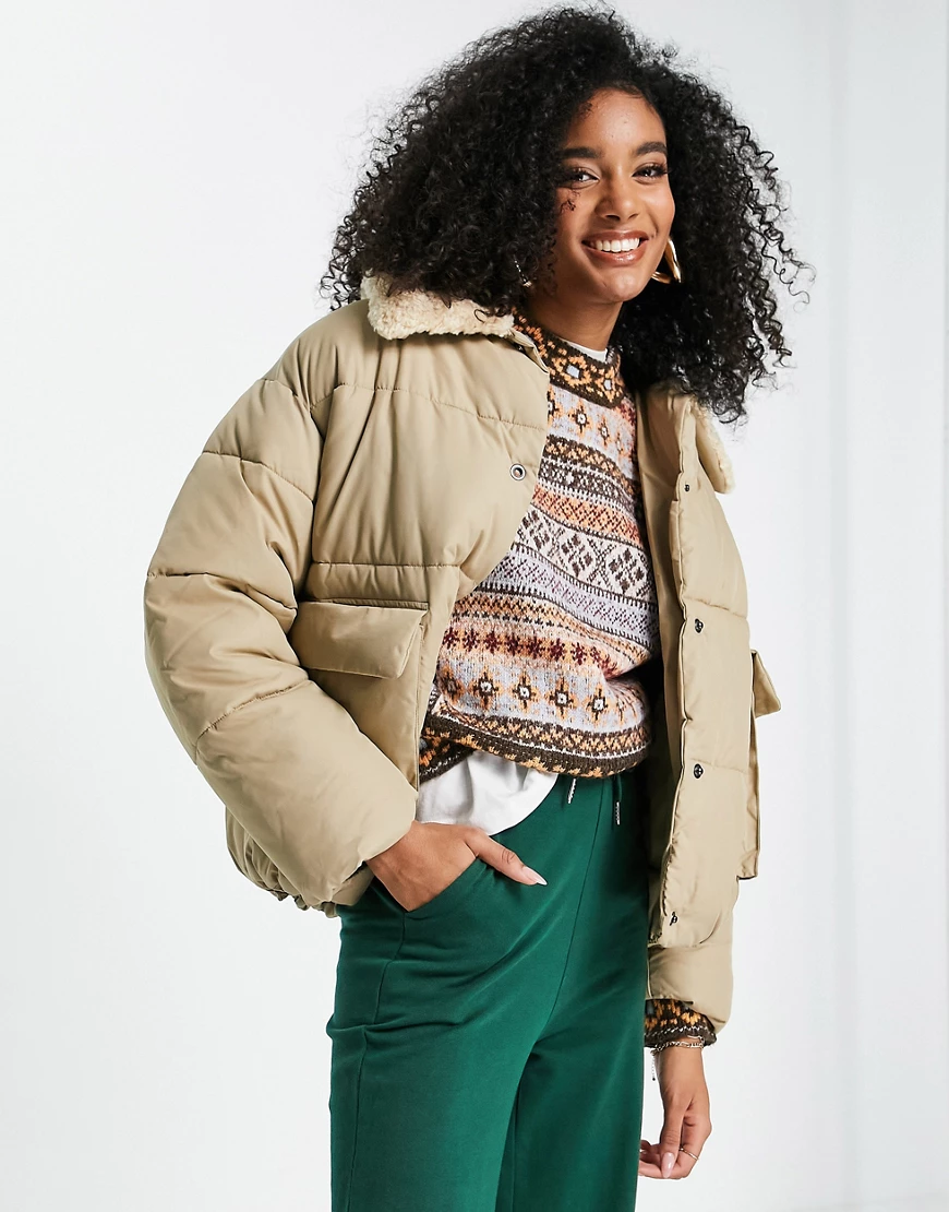 Topshop – Mittellange Steppjacke in Kamelbraun mit Teddyfellkragen-Neutral günstig online kaufen