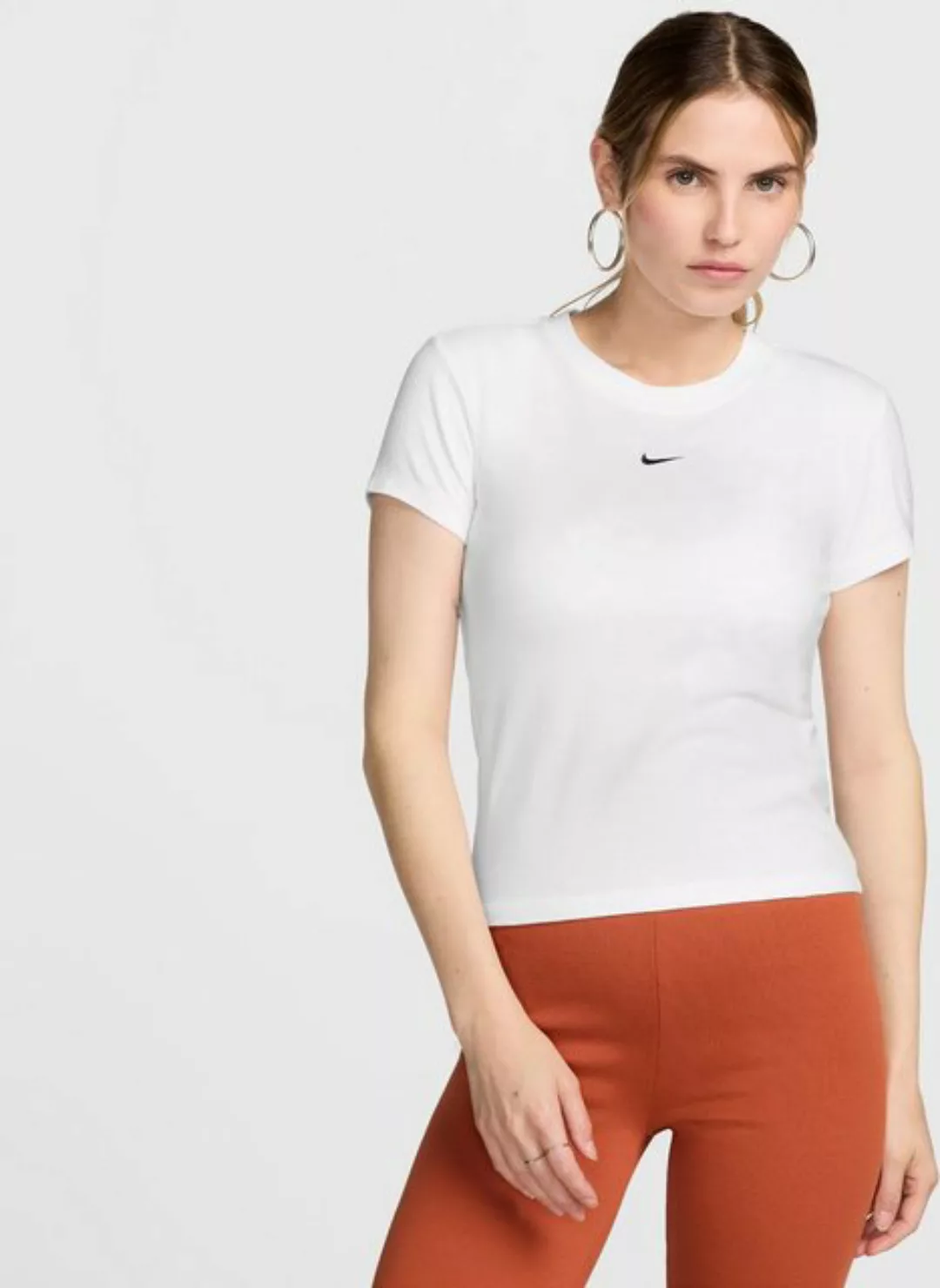 Nike Kurzarmshirt NSW Chill Knit Damen-T-Shirt - Weiß günstig online kaufen