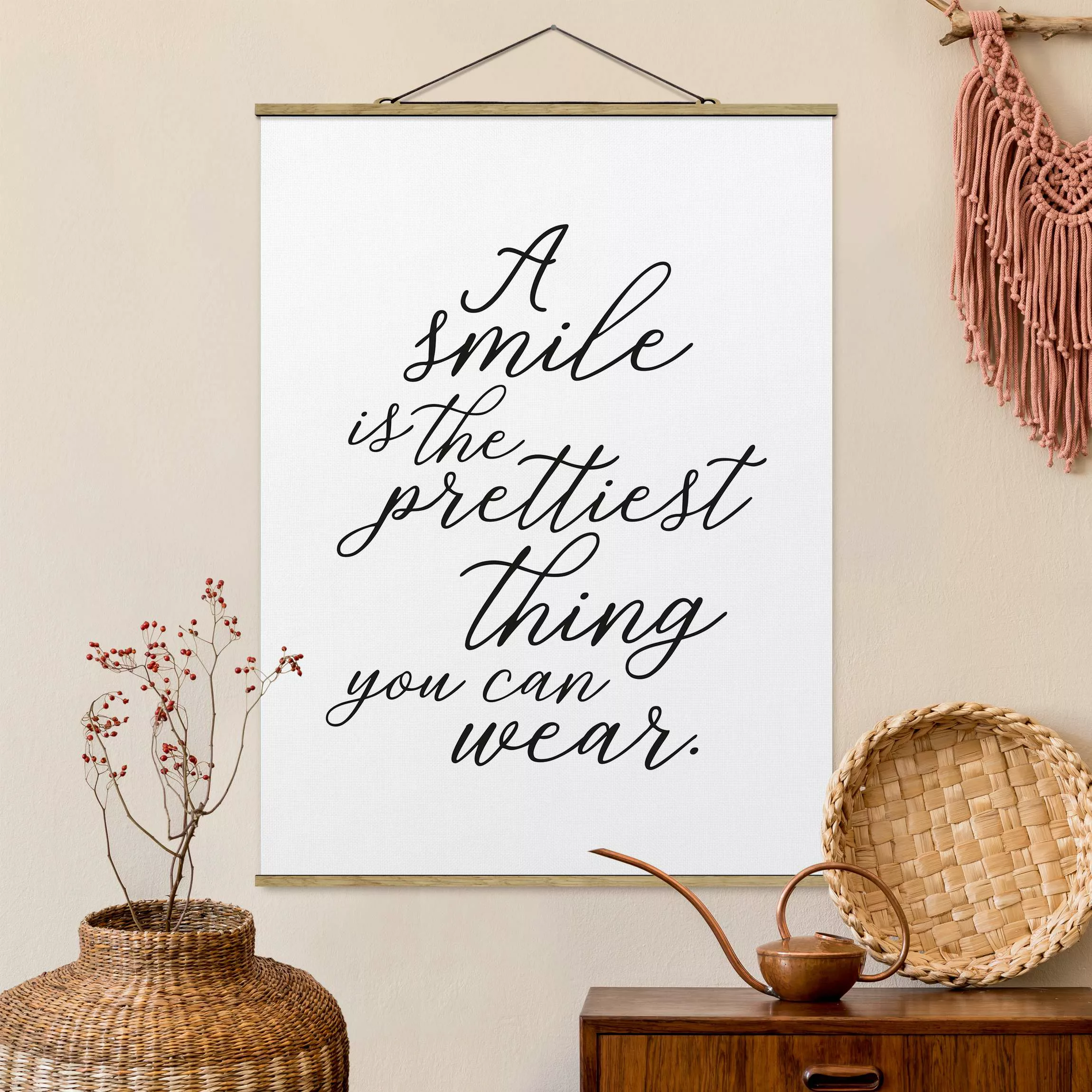 Stoffbild Spruch mit Posterleisten - Hochformat A smile is the prettiest th günstig online kaufen